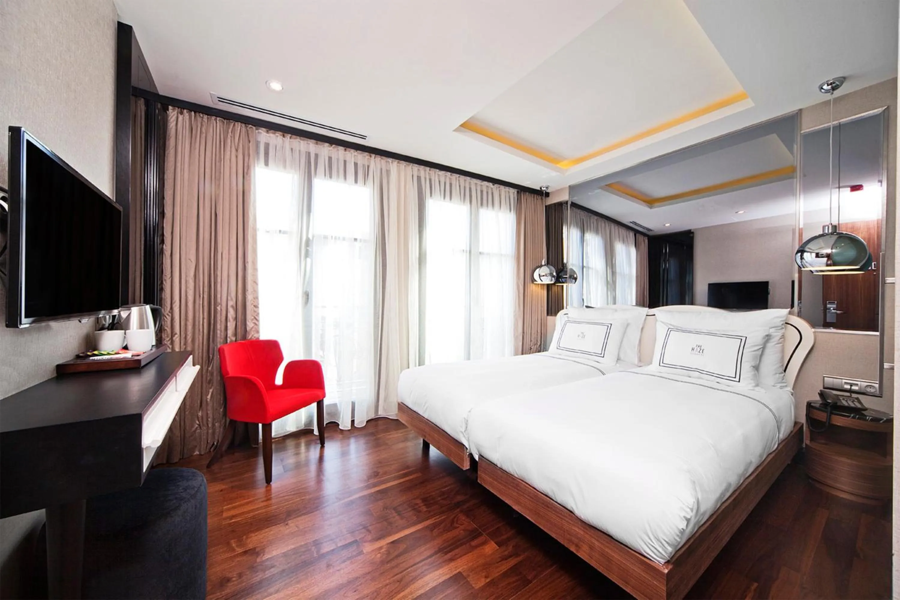 Bed in The Haze Karaköy