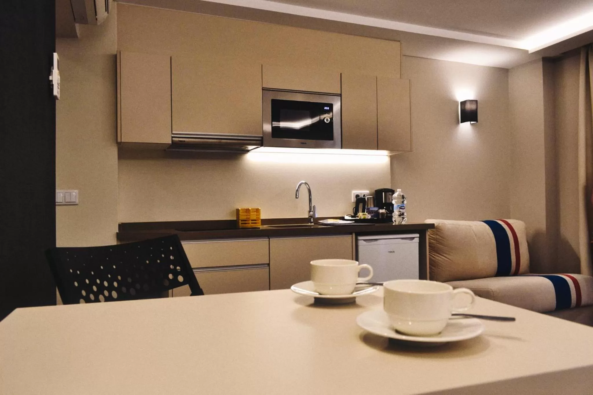 Kitchen or kitchenette in GBH Hotel-Apartamentos Posidonia