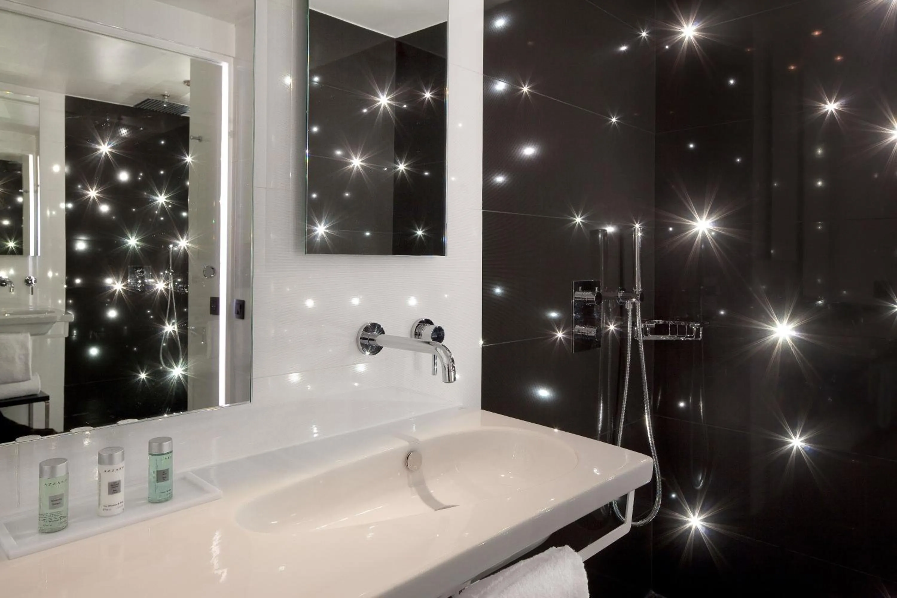 Bathroom in Georgette Hôtel & Restaurant