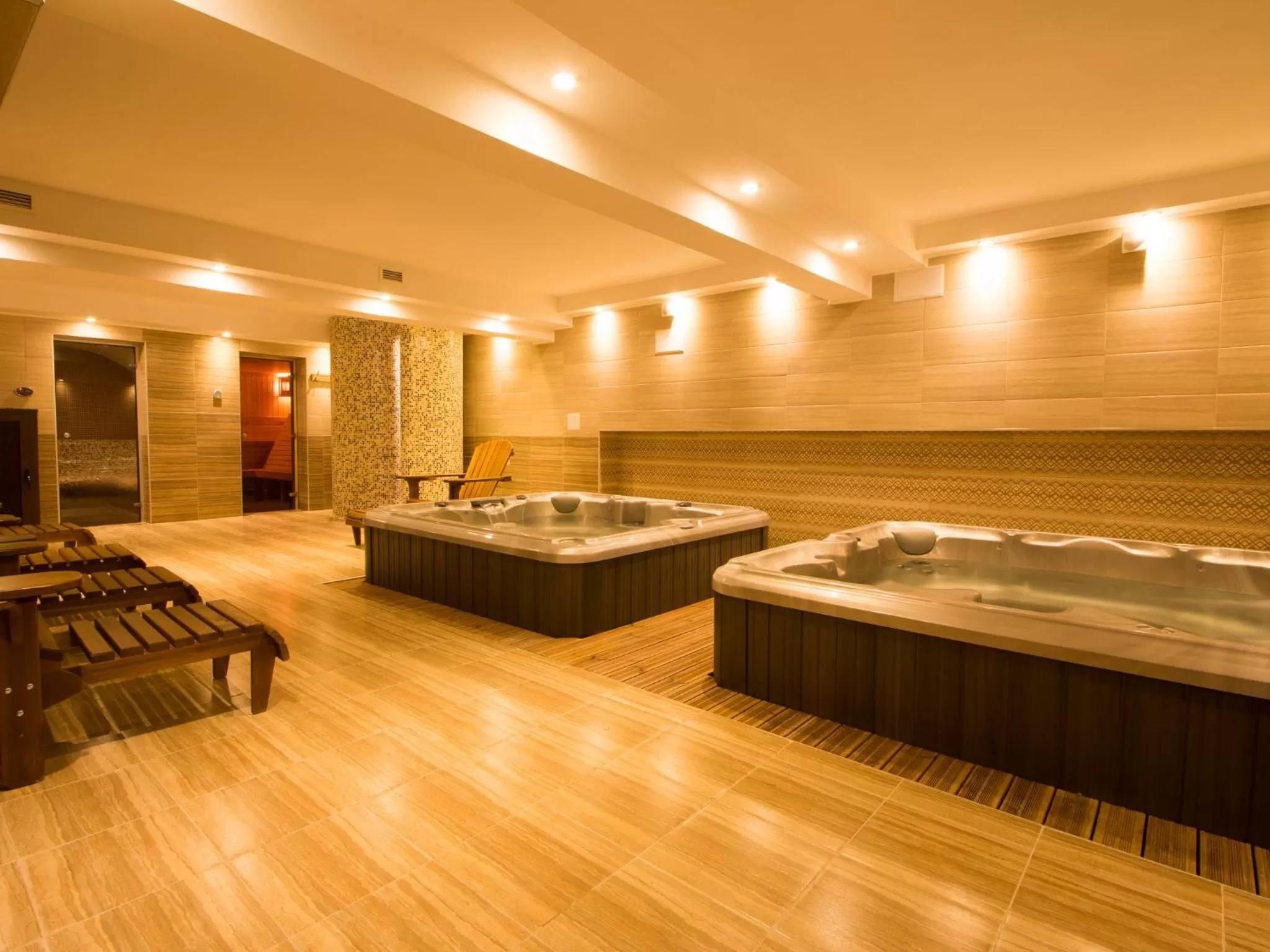 Hot Tub in Park Hotel Asenevtsi