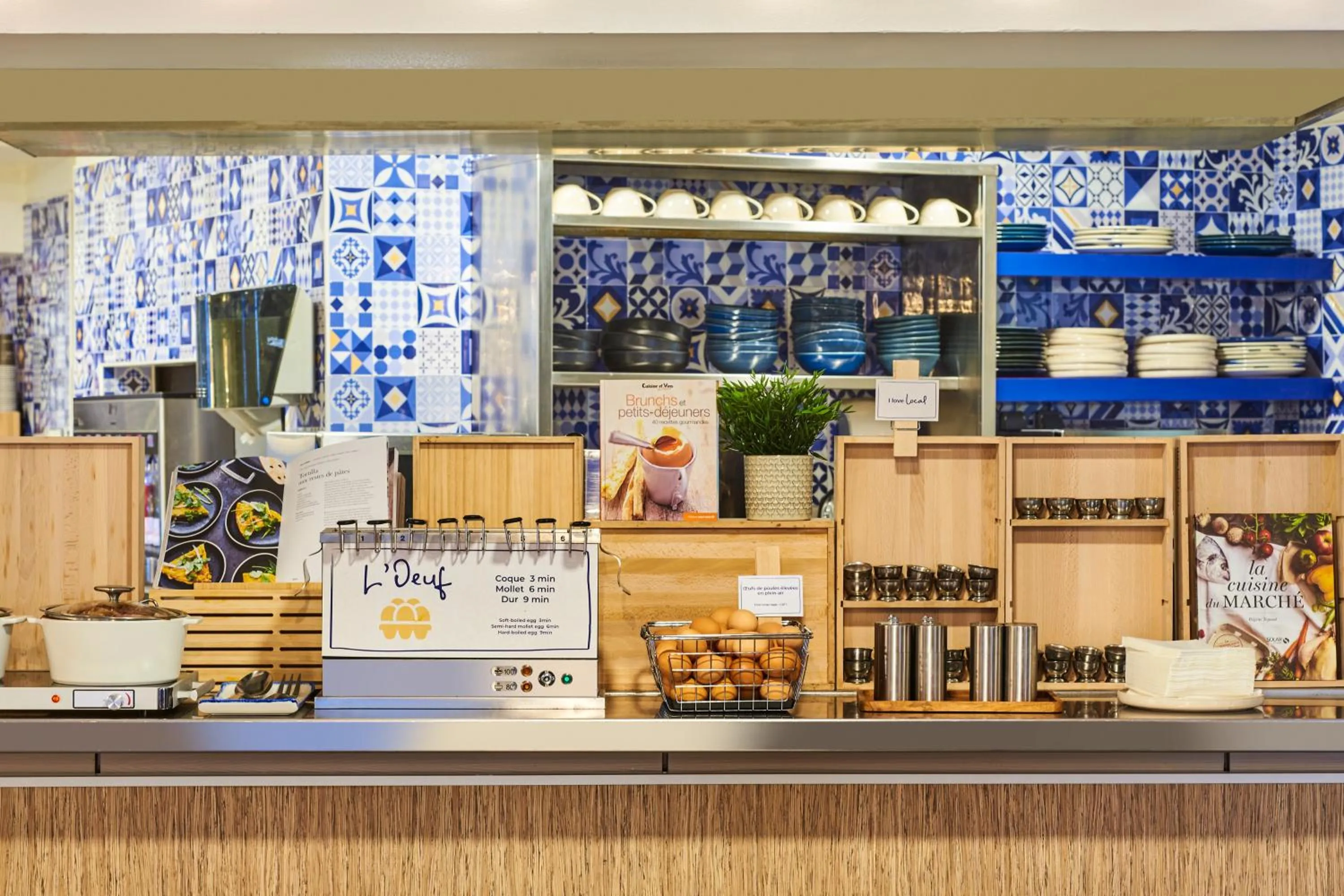 Buffet breakfast in ibis Paris La Villette Cité des Sciences 19ème