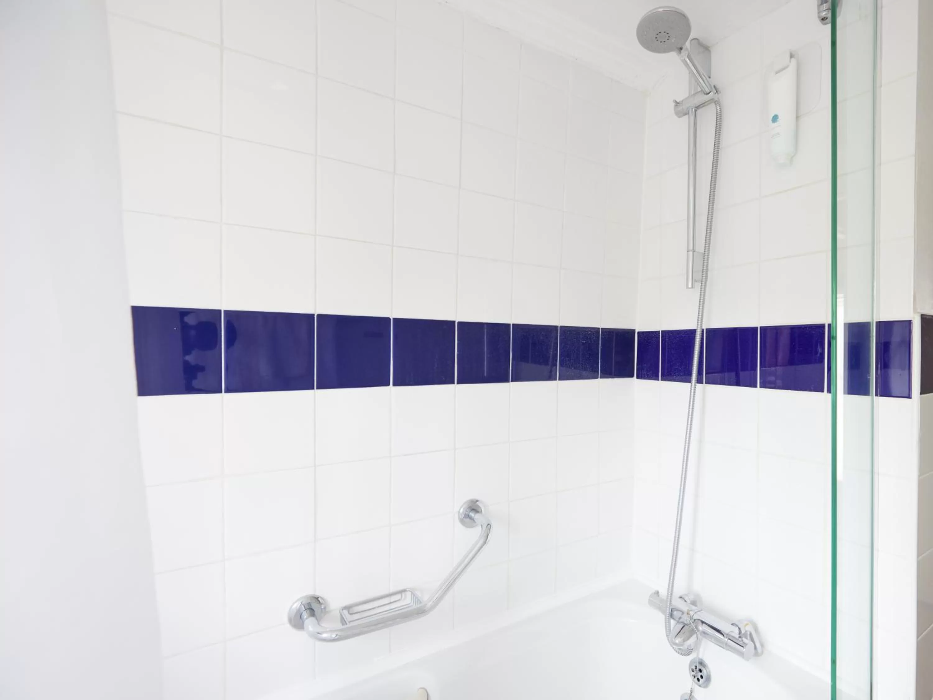 Bathroom in Bull Hotel by Greene King Inns