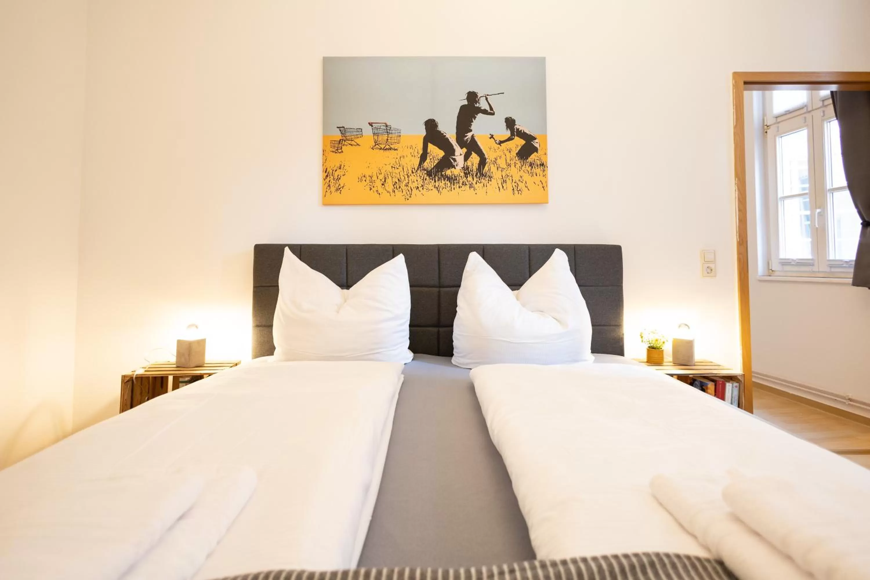 Bed in Apartments an der Oper - Innenstadt - Zentral - Küche - Wifi - Powered by Ko-Living