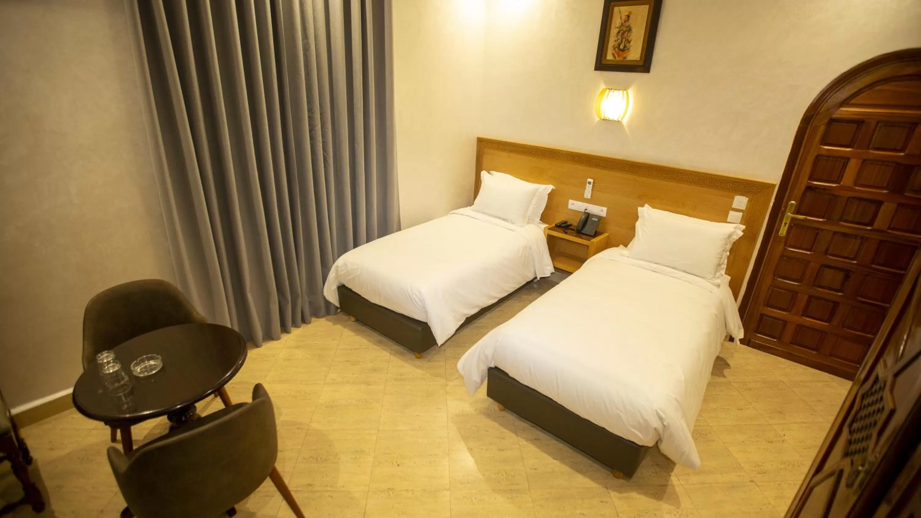 Photo of the whole room, Bed in Hotel de paris