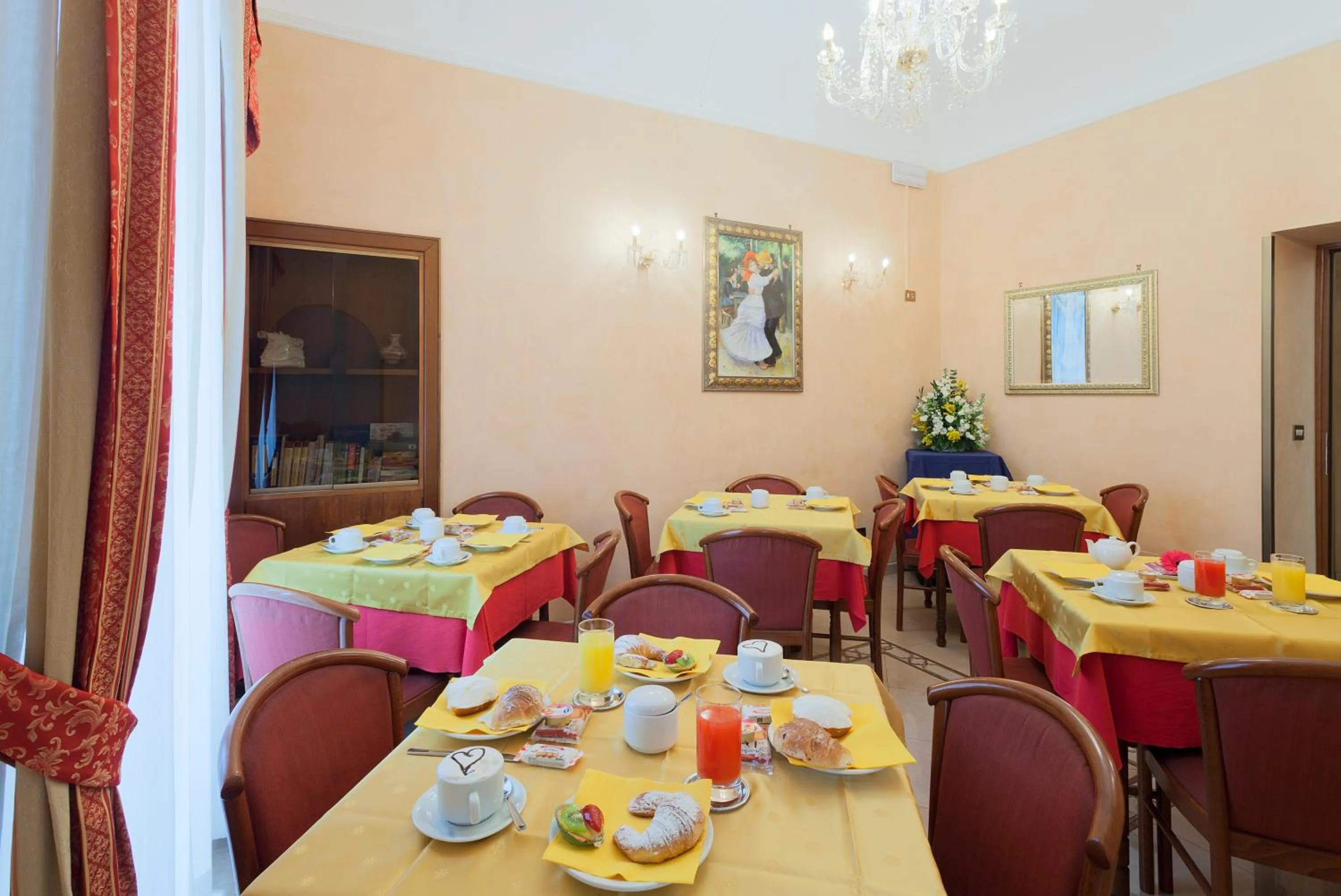 Food in Hotel Oriente