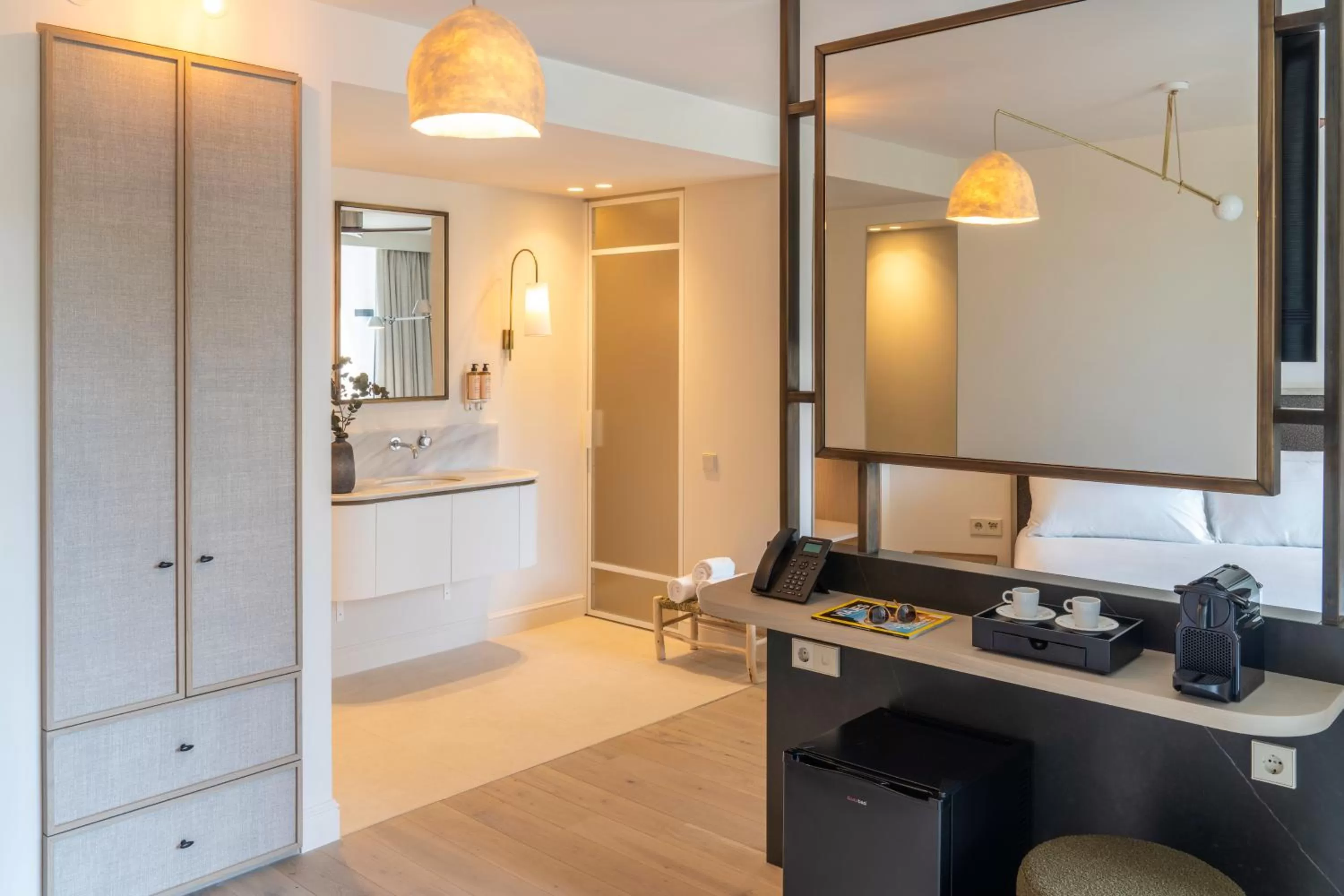 Shower in Mercure Benidorm