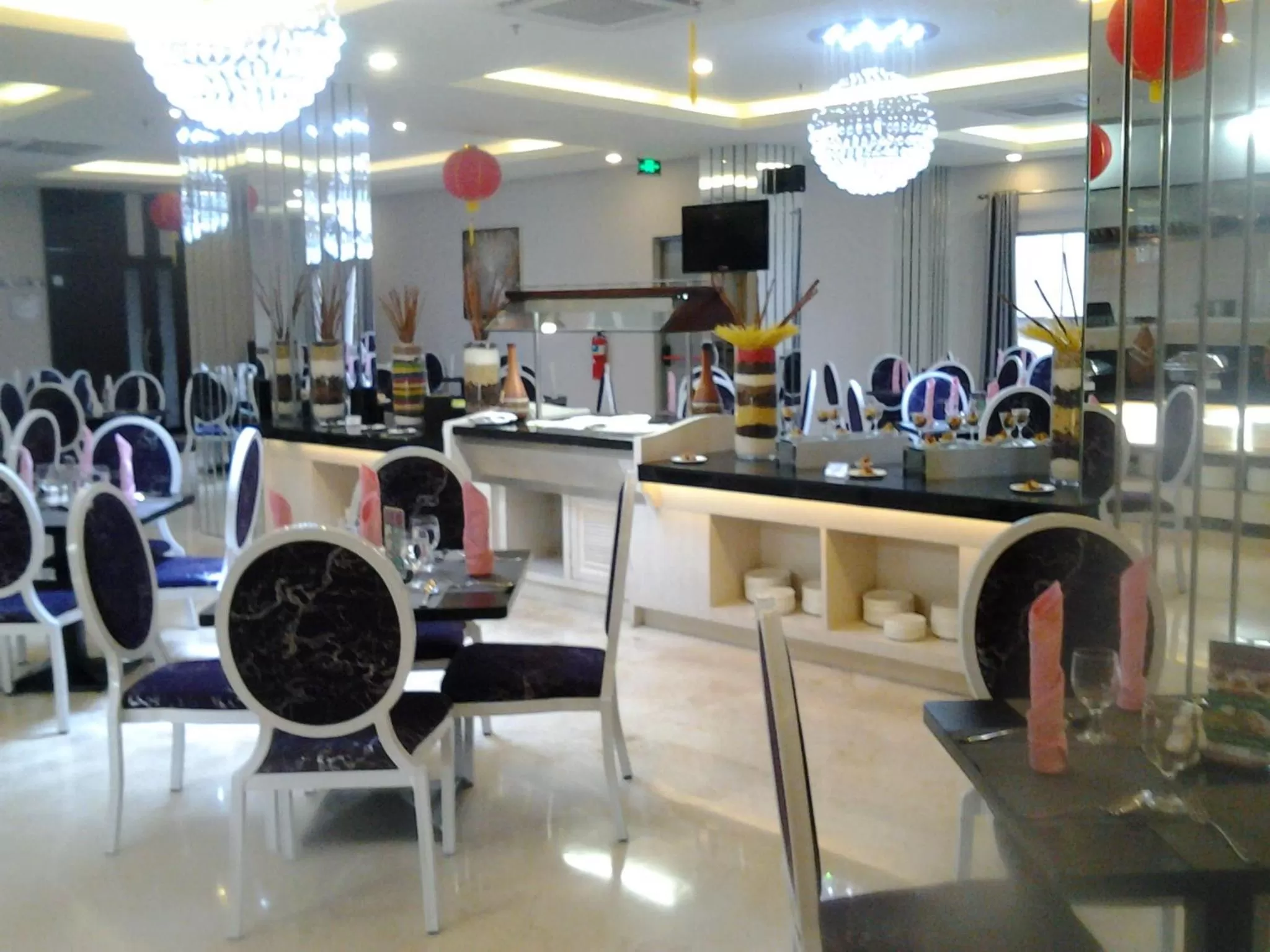 Restaurant/places to eat in Gino Feruci Braga by KAGUM Hotels