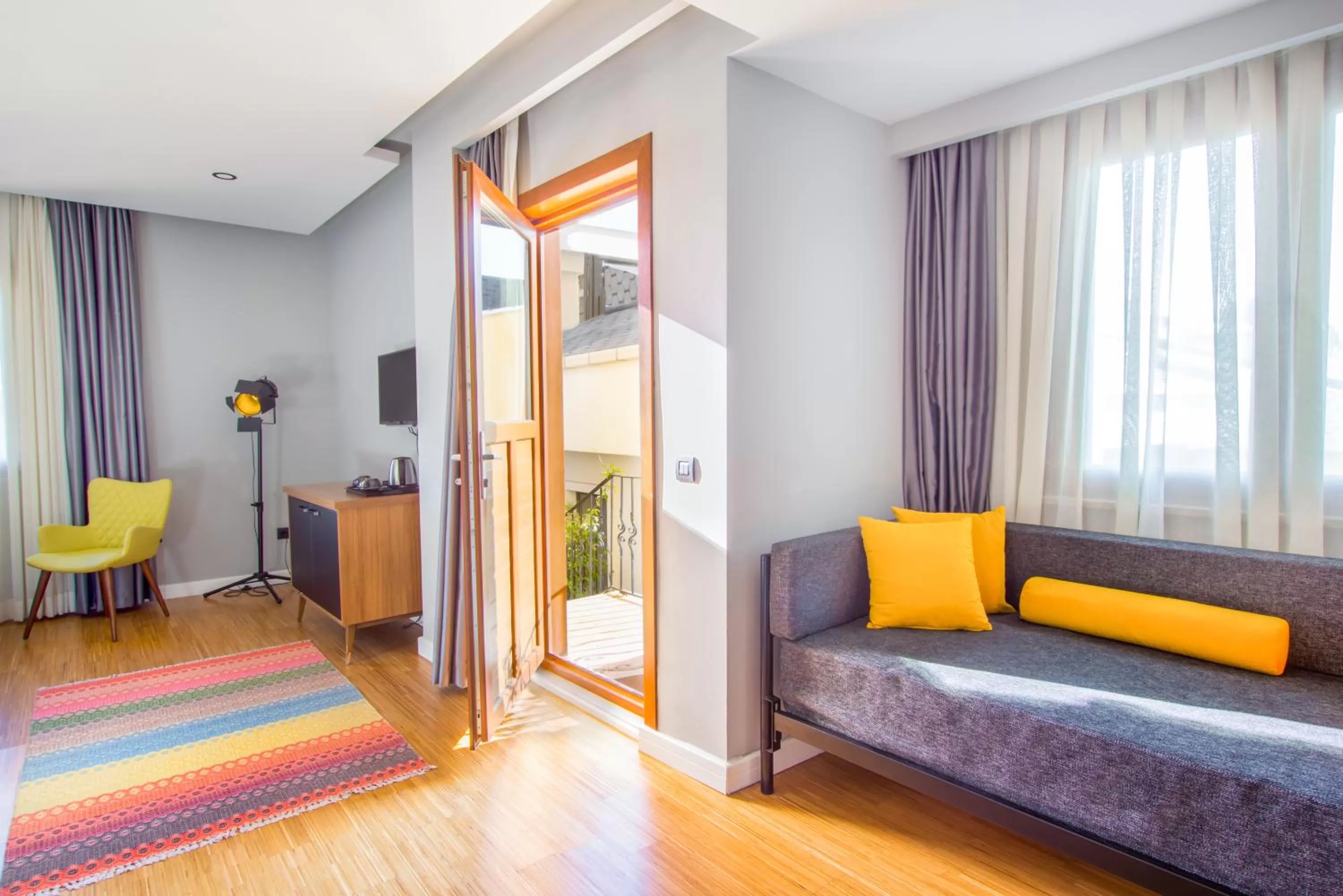 Balcony/Terrace in Hotel Poem