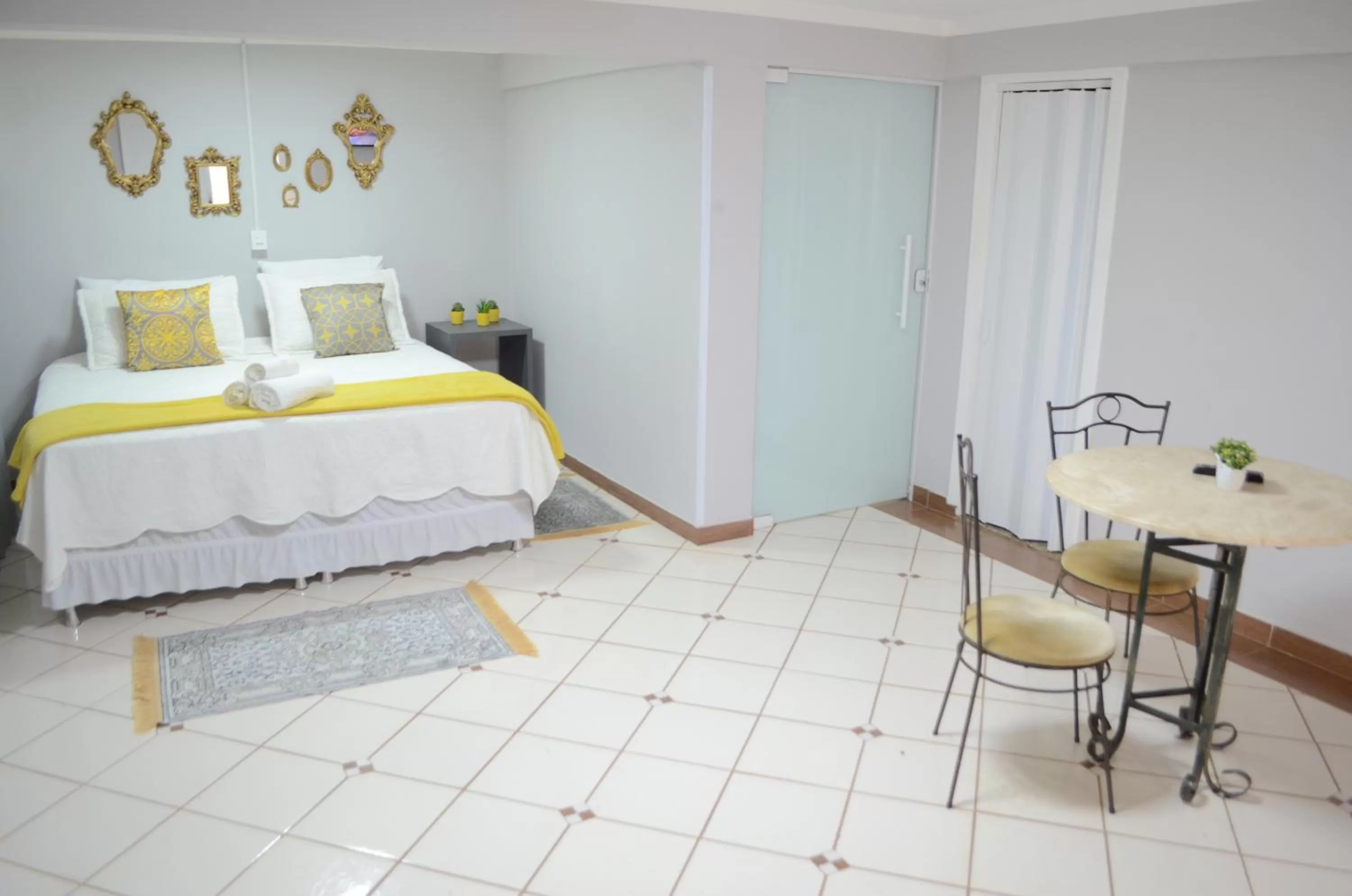 Property building, Bed in Foz Casa do Turista