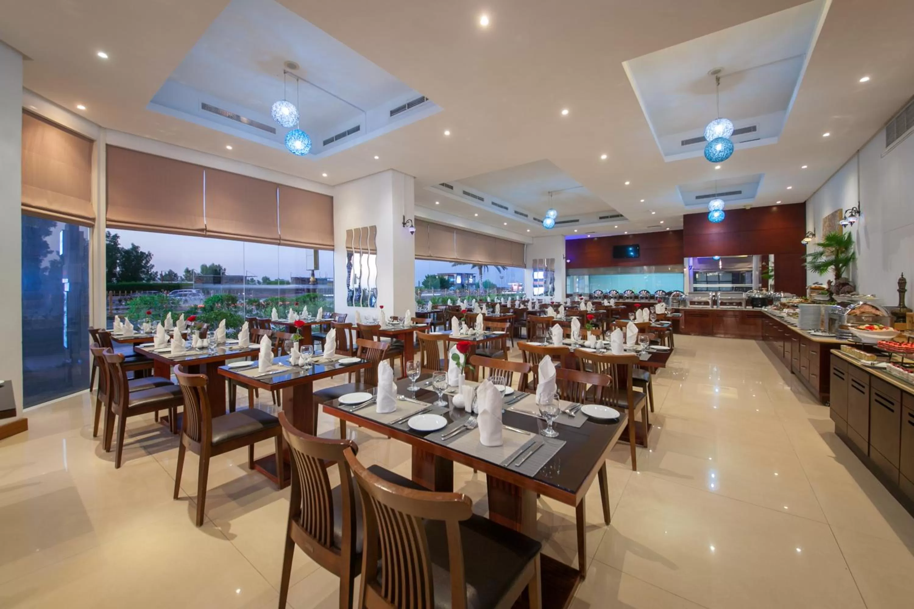 Restaurant/places to eat in Ramada by Wyndham Beach Hotel Ajman