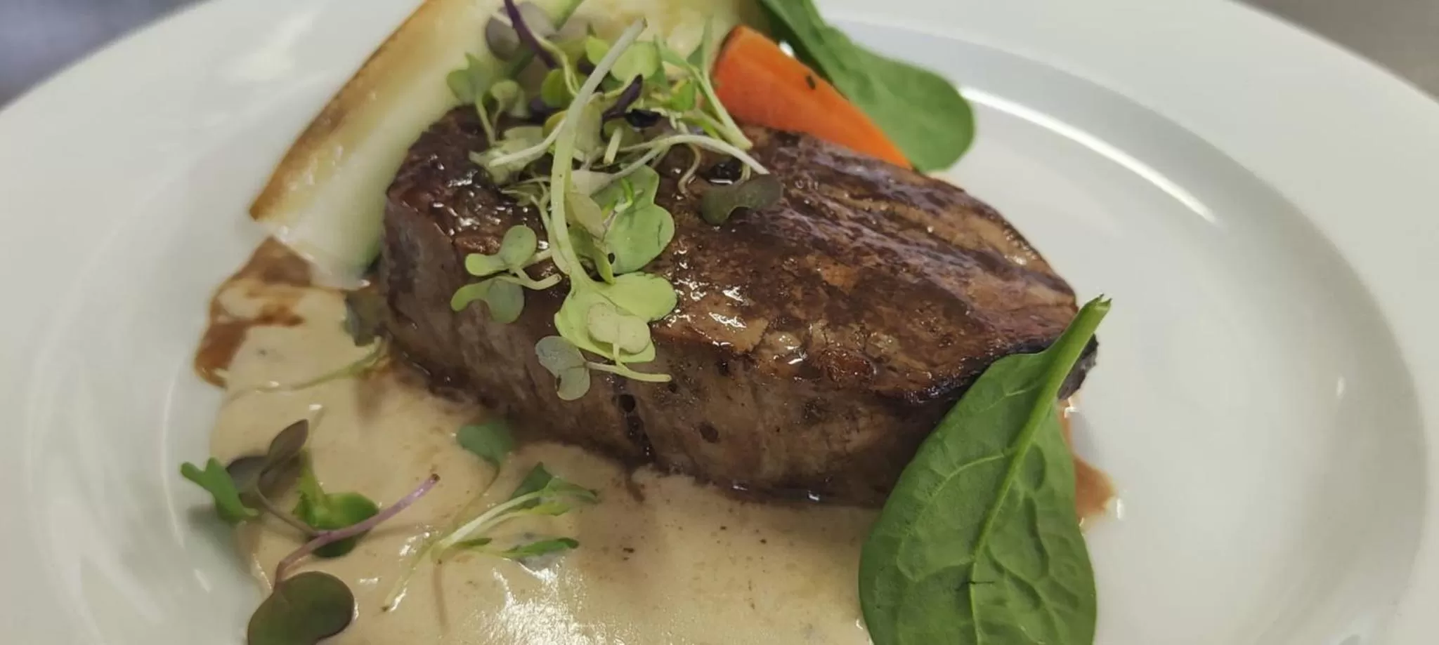 Restaurant/places to eat in Hotel Helmántico