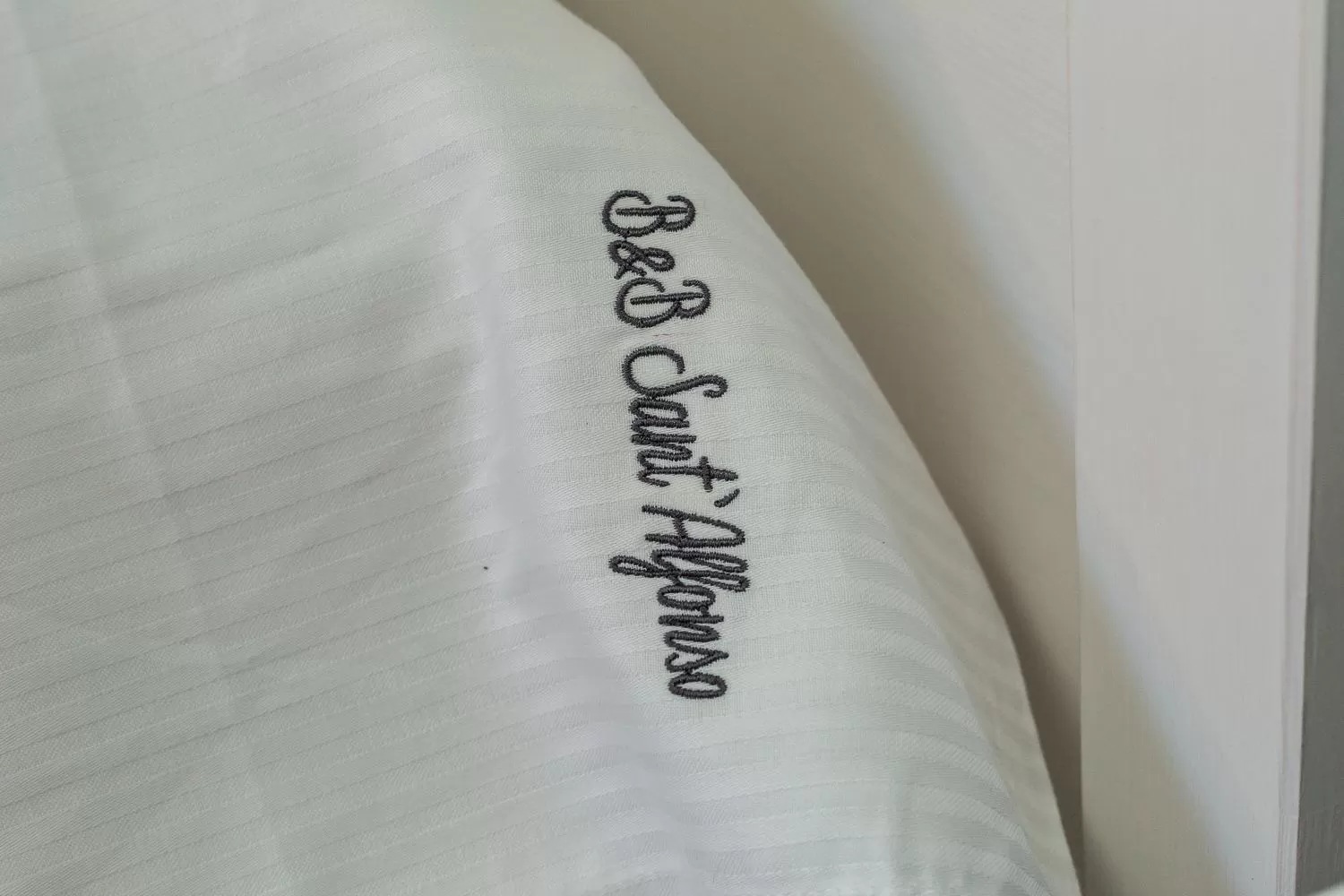 Decorative detail, Bed in BnB Sant'Alfonso