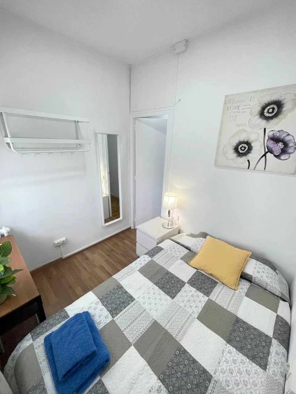 Bathroom in Habitaciones Rambla Catalunya