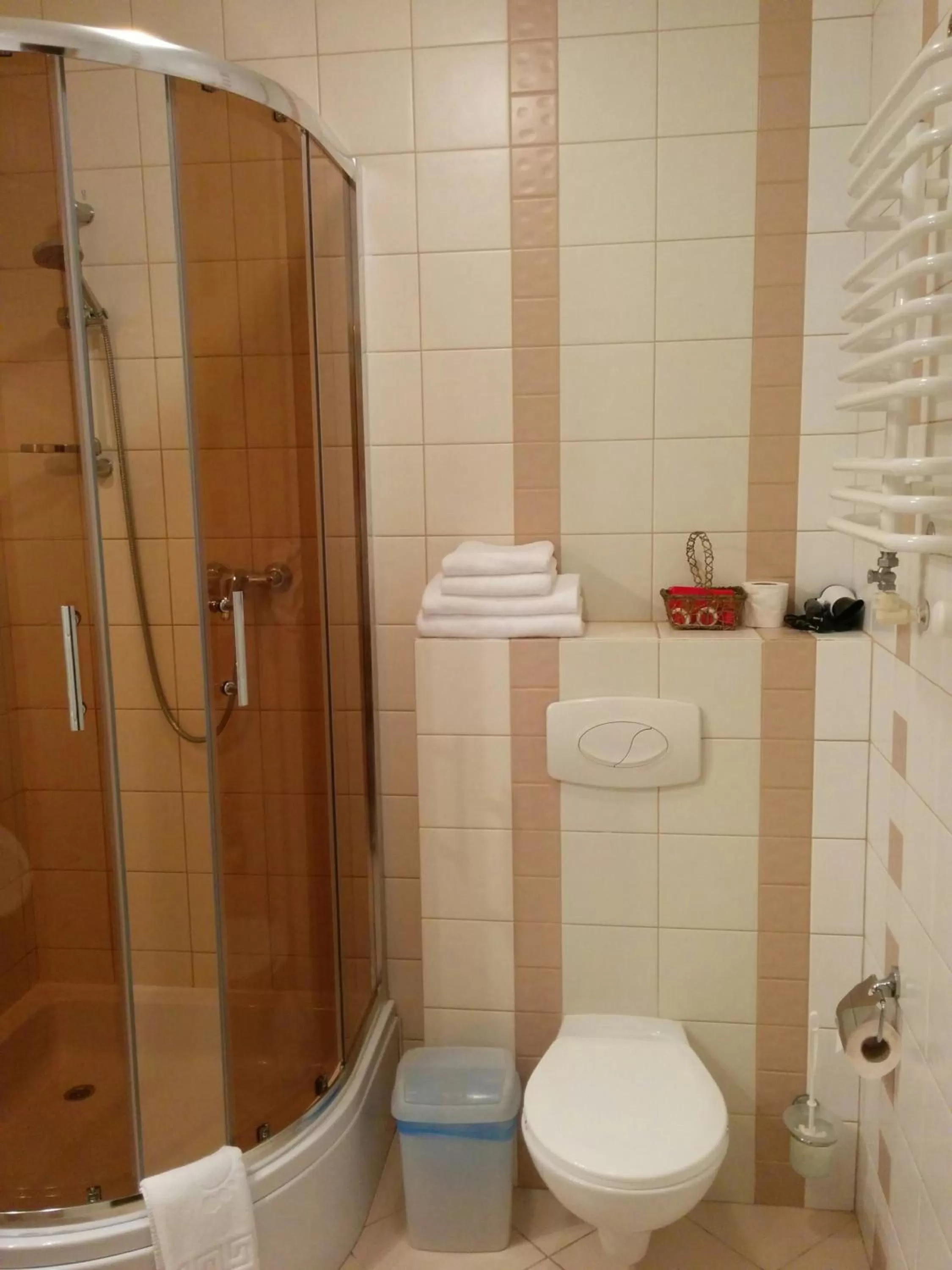 Photo of the whole room in Oscar