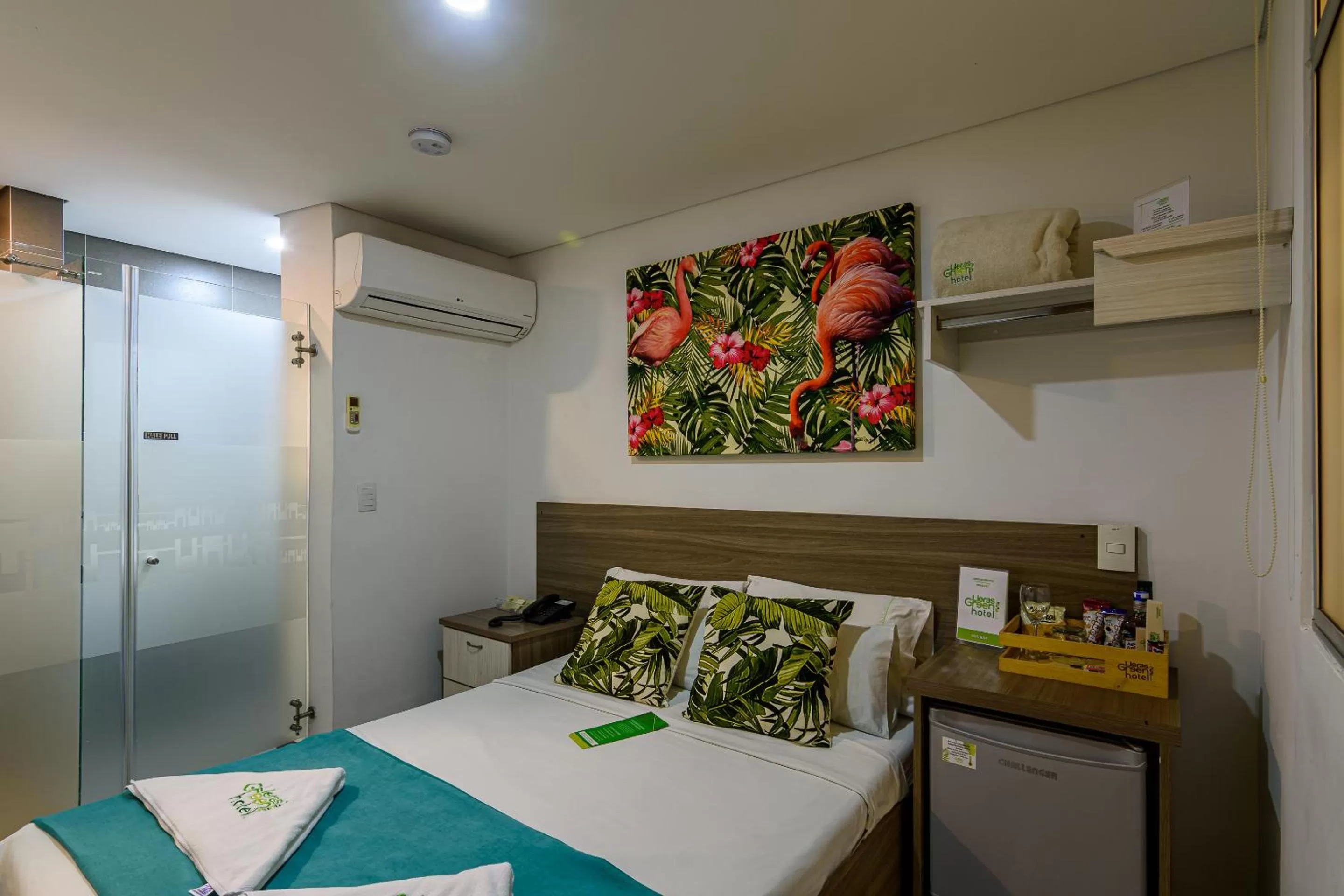 Photo of the whole room, Bed in Lleras Green Hotel