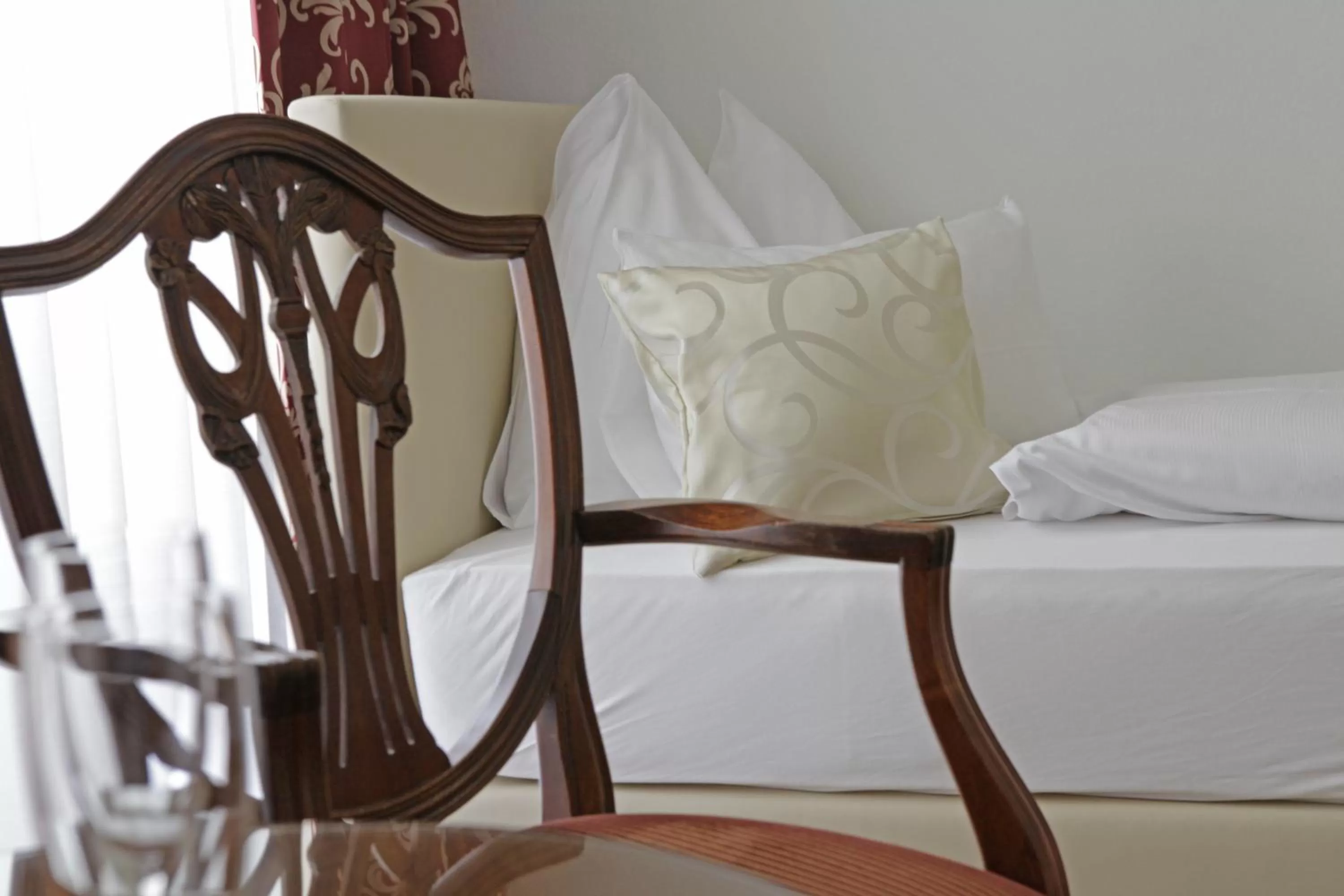 Bedroom, Bed in Hotel Domizil