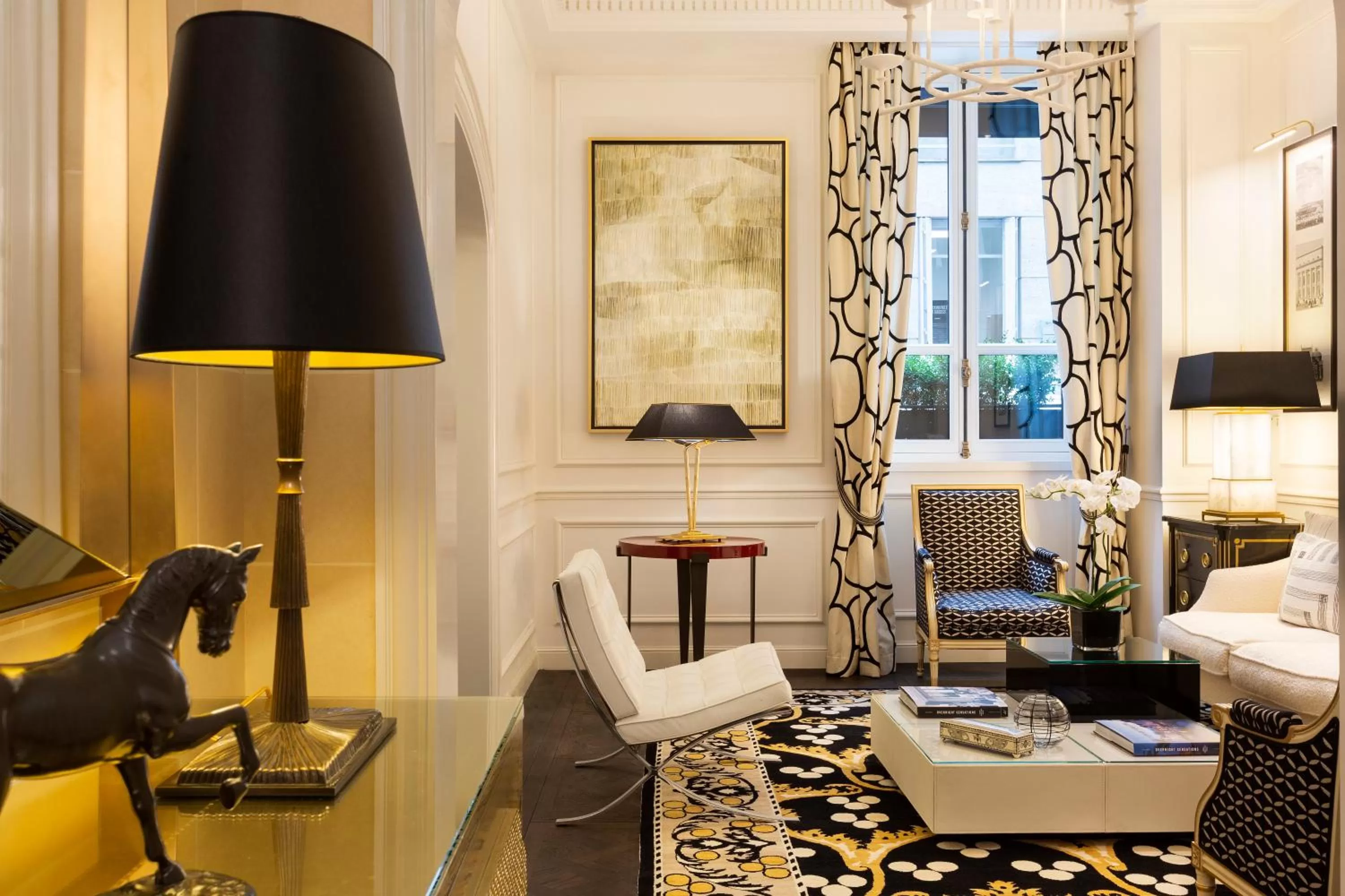 Living room, Bed in Hôtel Keppler