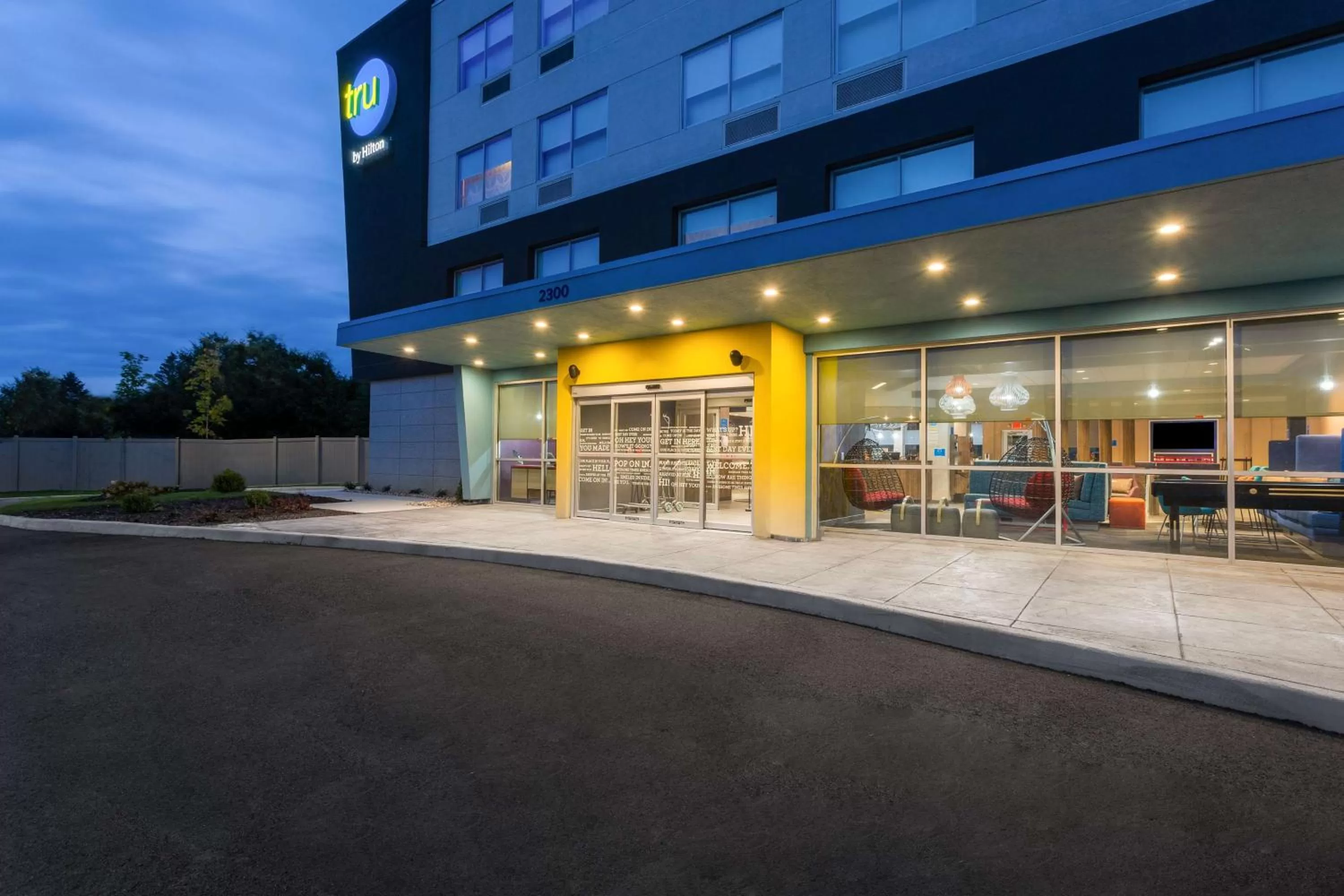 Property building in Tru By Hilton Radford