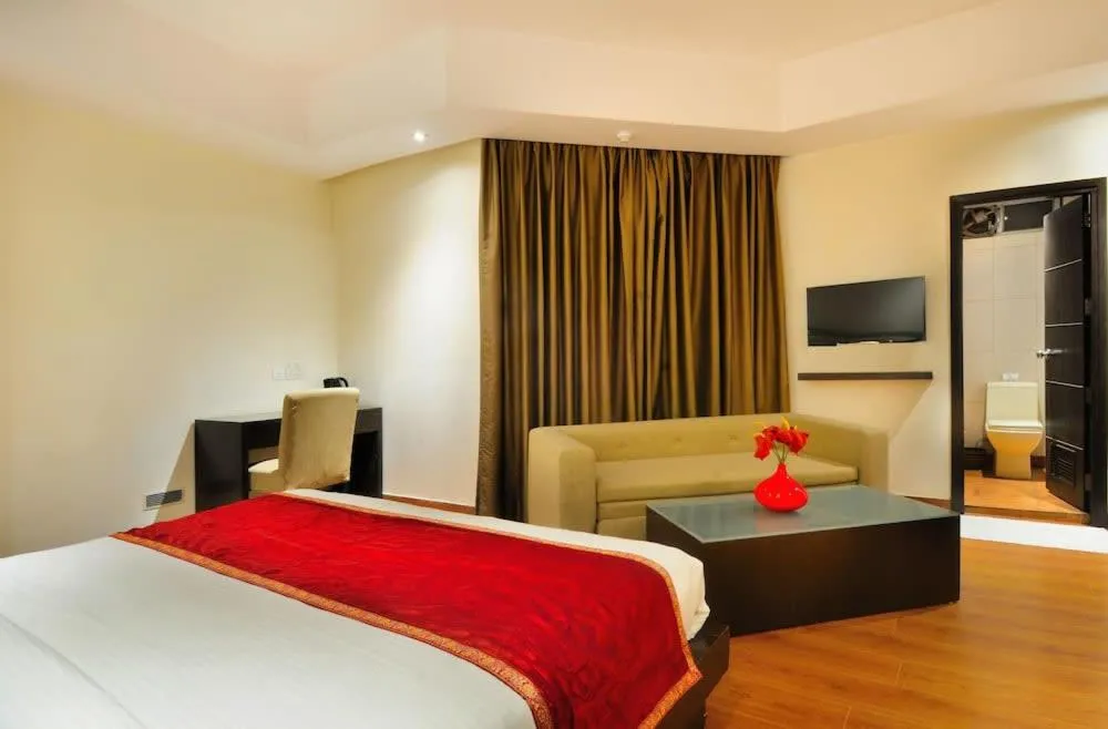 Bed in Zenith Hotel - Delhi Airport