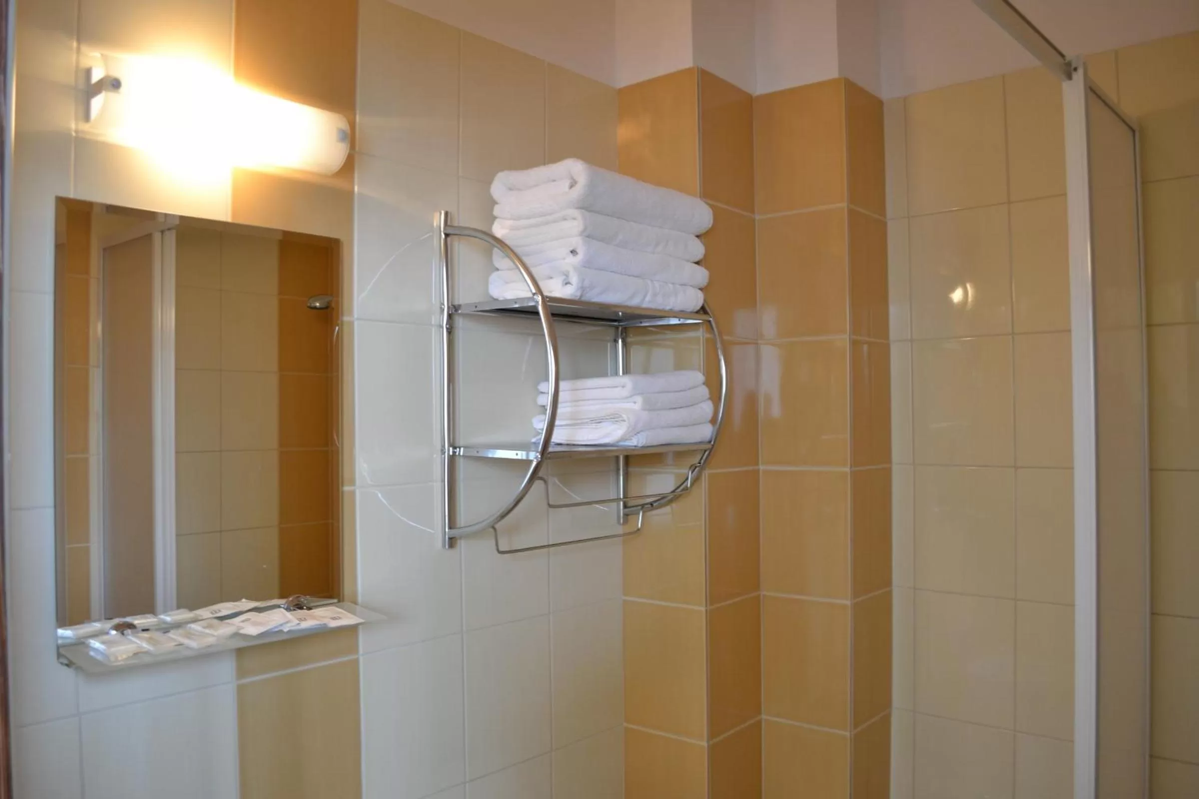 Bathroom in Noclegi Sezam