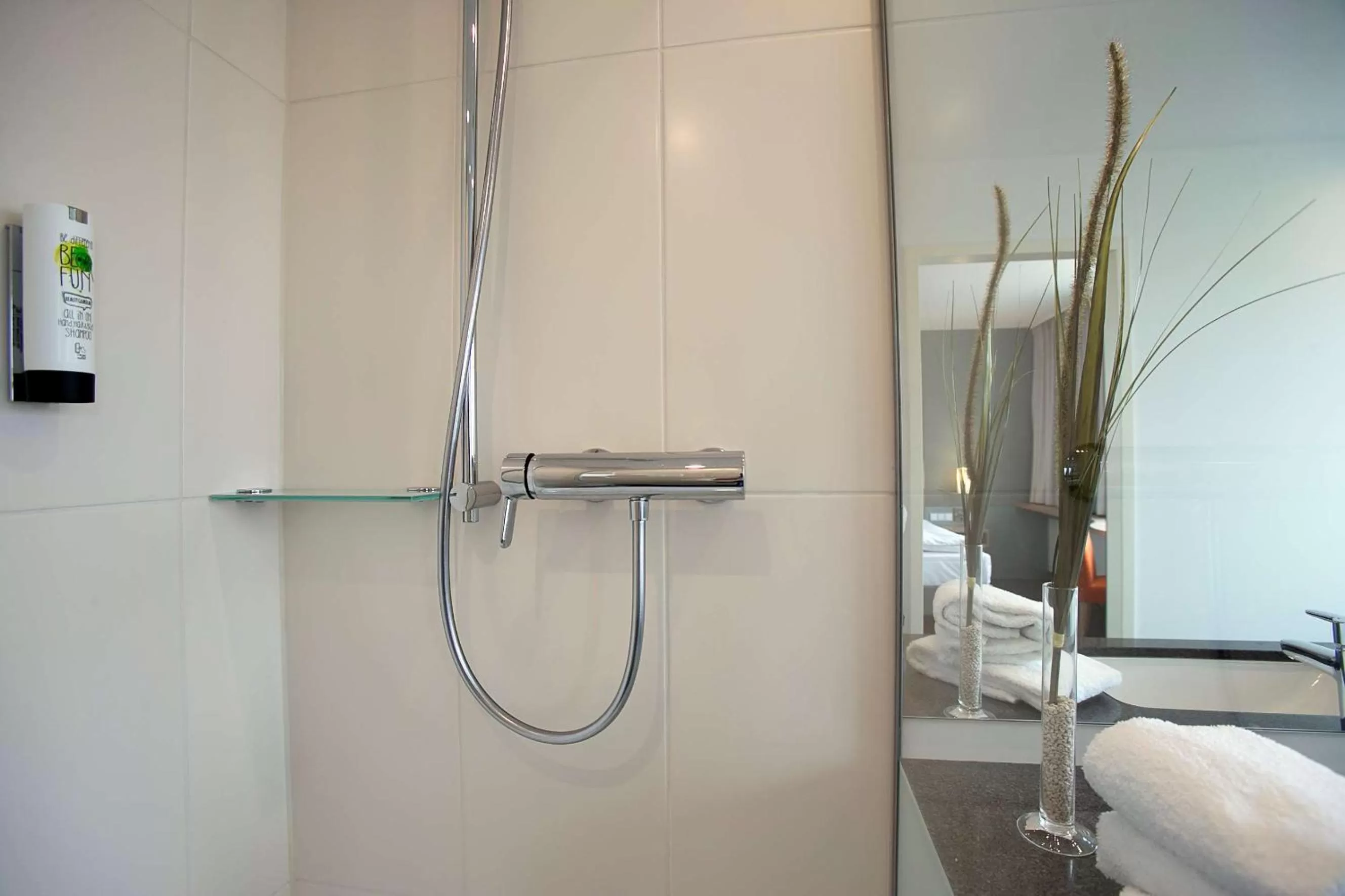 Bathroom in Nordsee Hotel City