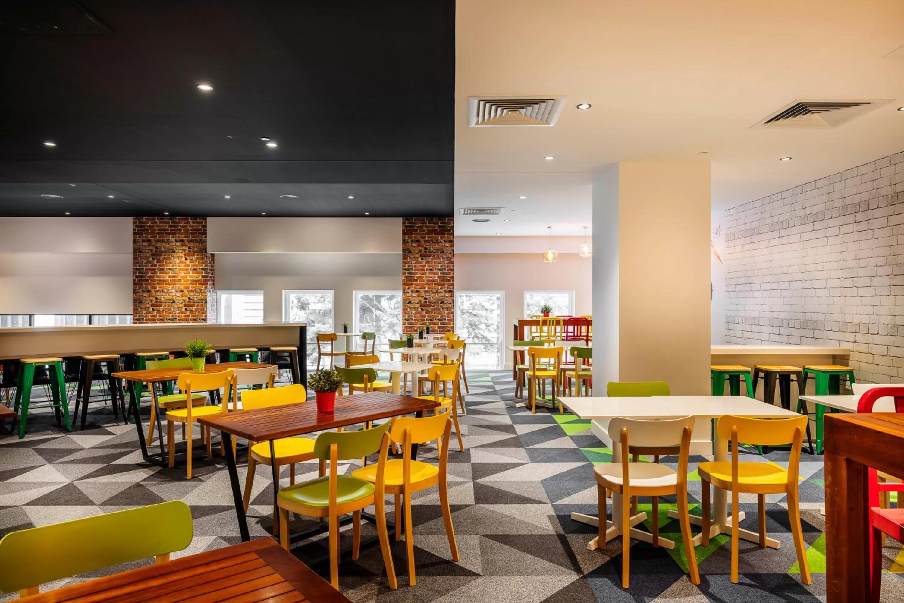 Restaurant/places to eat in ibis Styles Brisbane Elizabeth Street