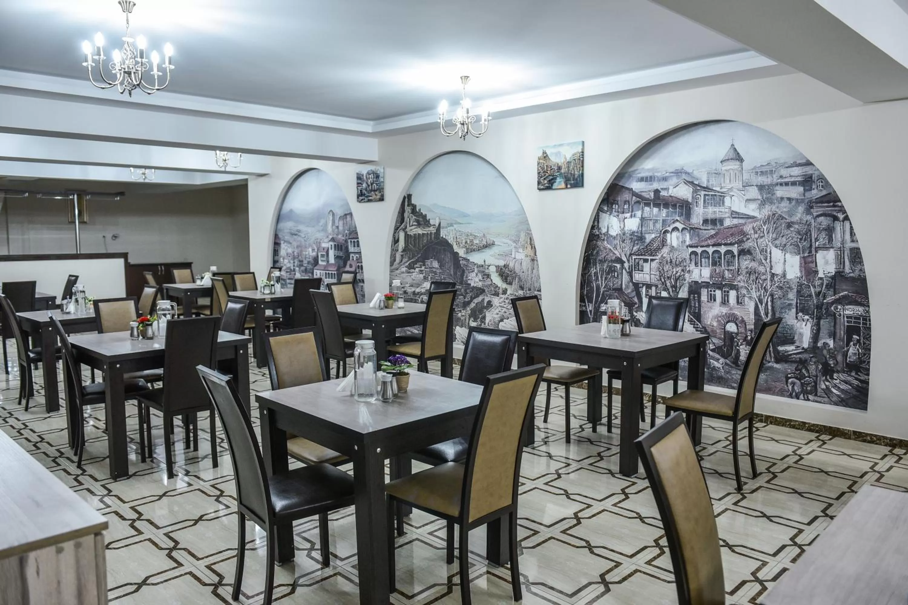 Restaurant/places to eat in MariaLuis Hotel