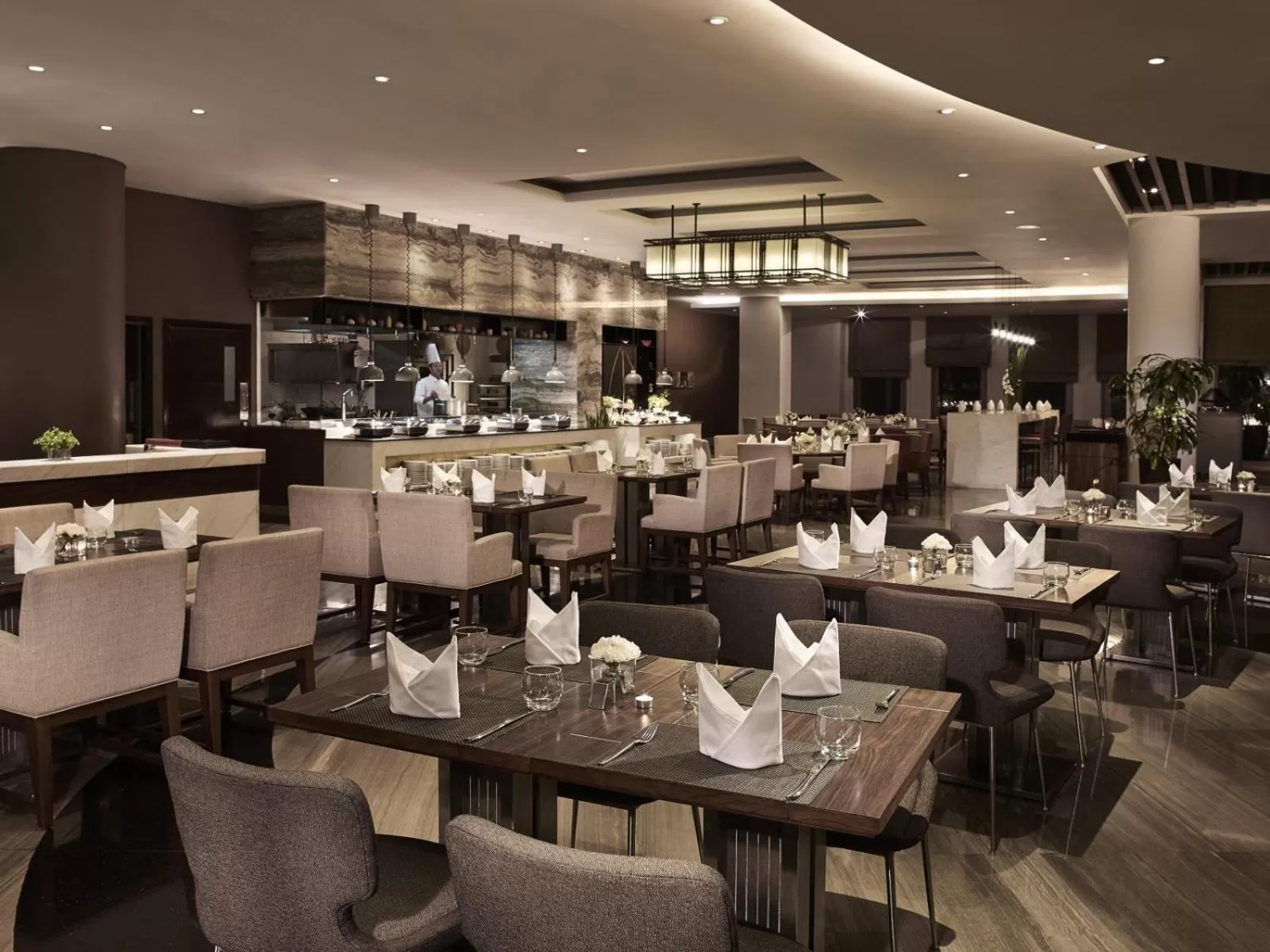 Restaurant/places to eat in TQT Hotel