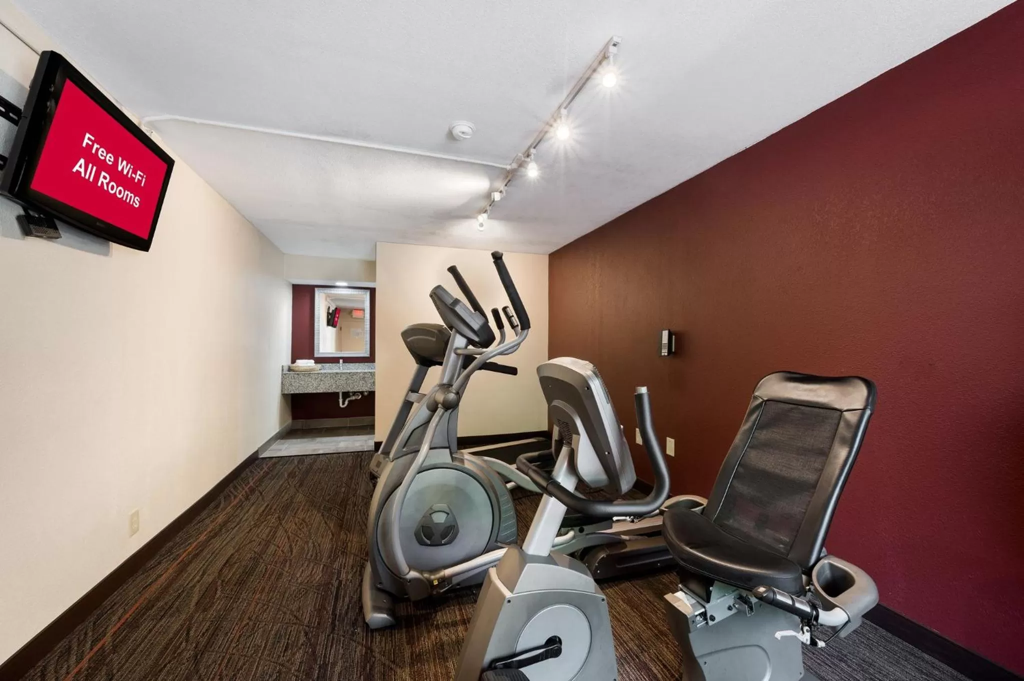 Fitness centre/facilities in Red Roof Inn Birmingham South