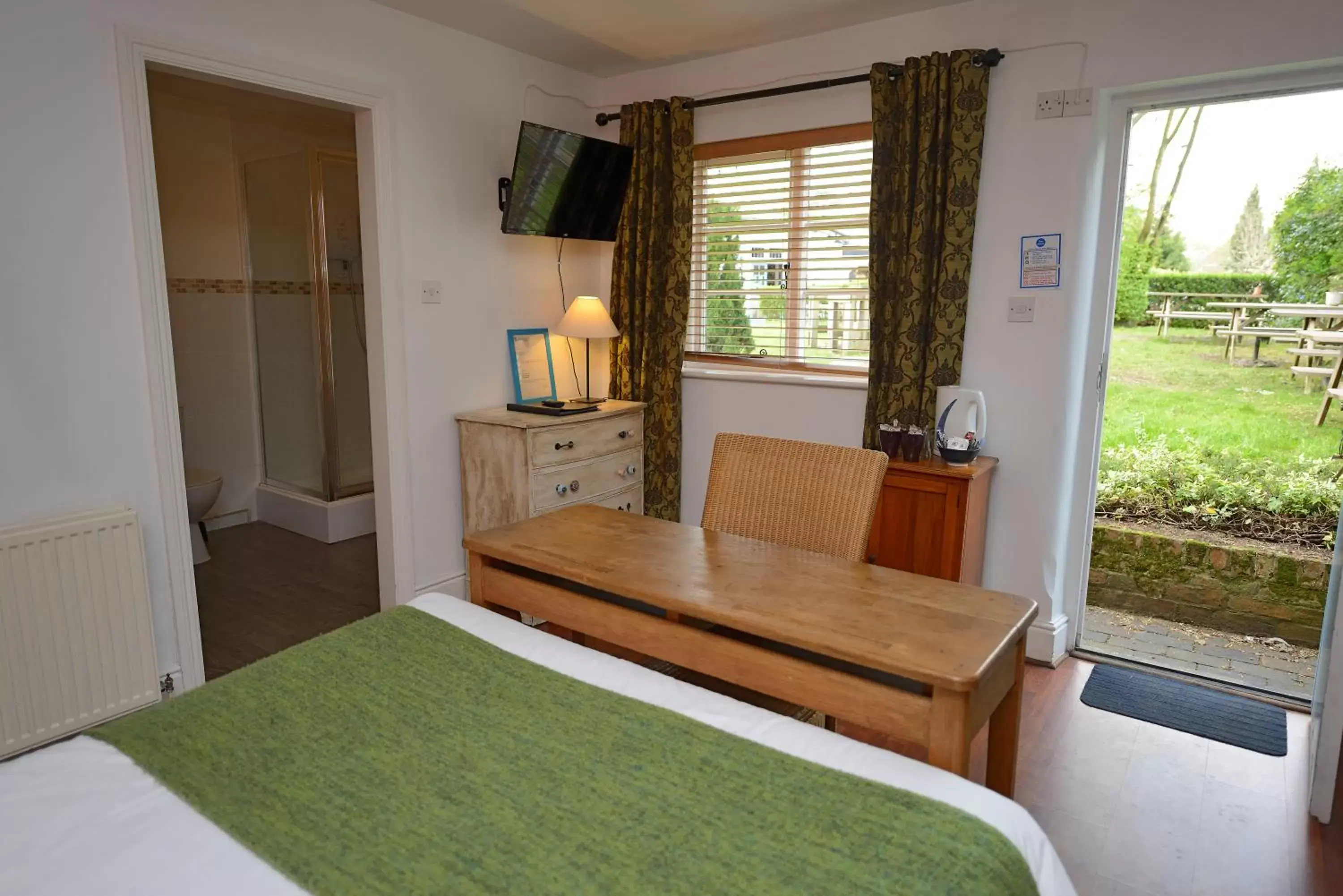 Double Room - single occupancy in The White Lion Inn Double Room - single occupancy in The White Lion Inn