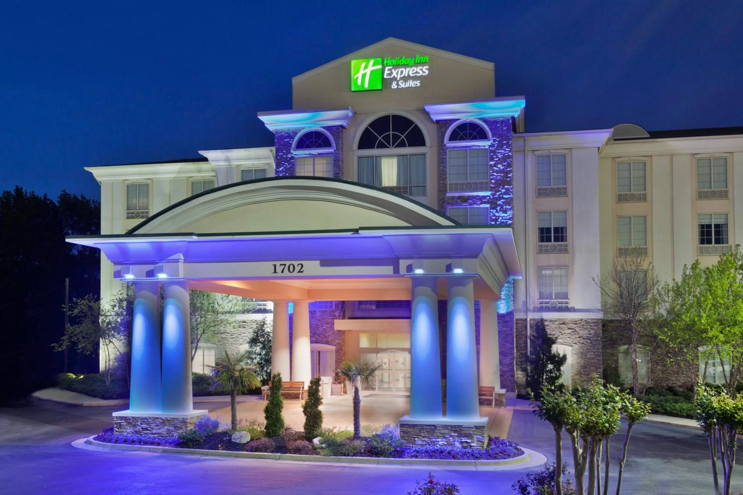 Property building in Holiday Inn Express Phenix City-Fort Benning by IHG