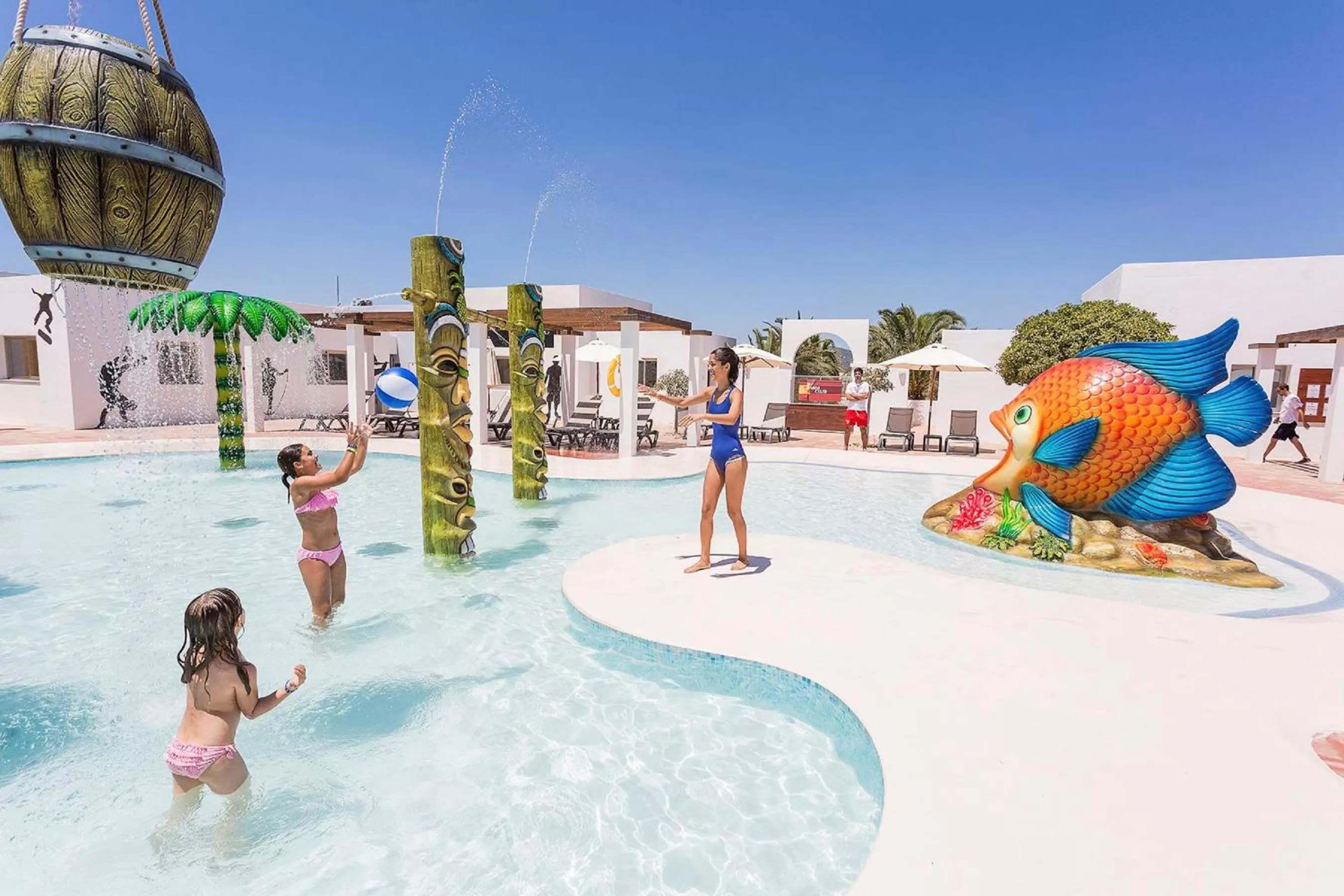 Swimming pool in Grand Palladium Select Palace Ibiza - All Inclusive
