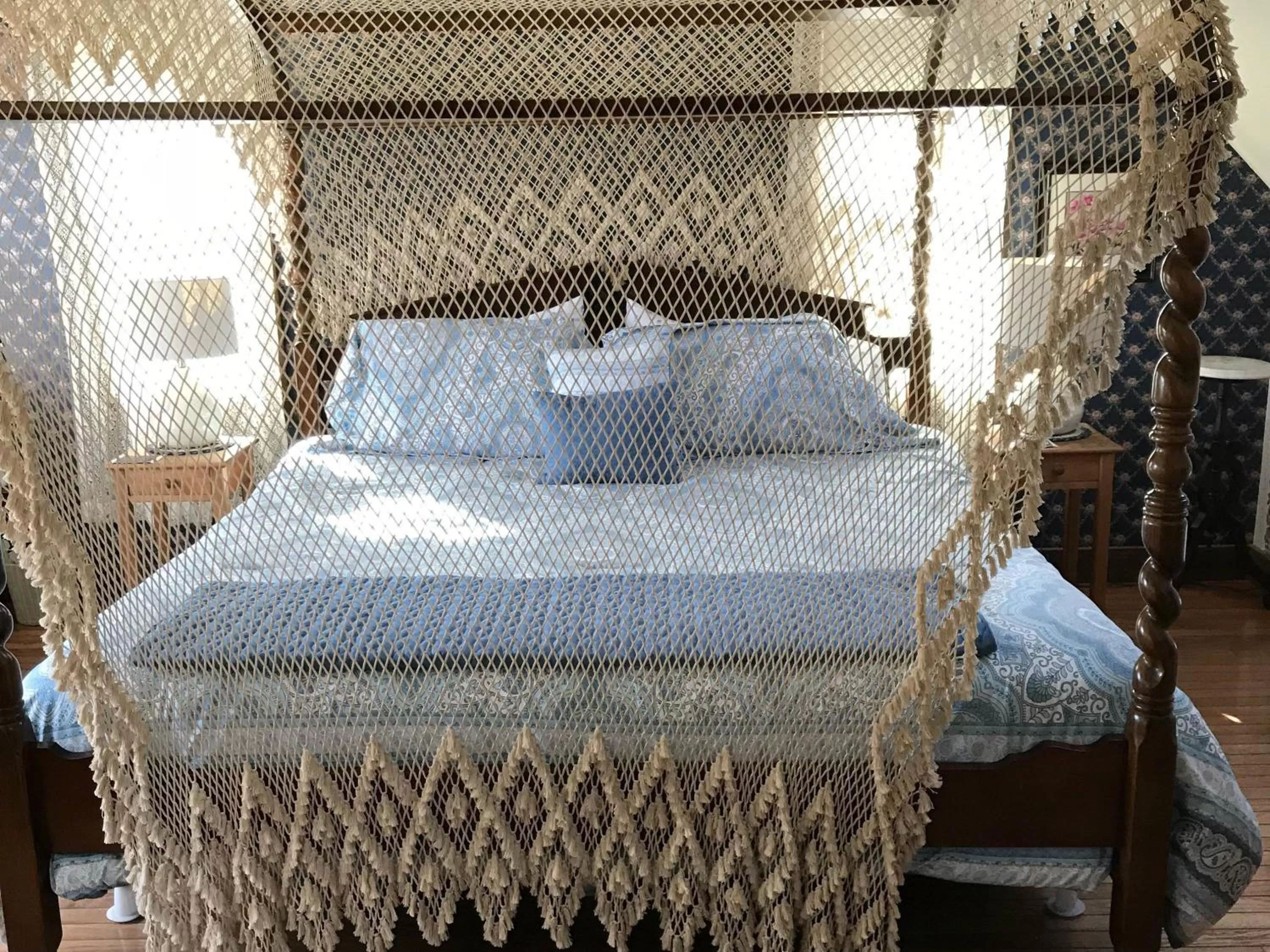 Bedroom, Bed in Gardenview Bed and Breakfast