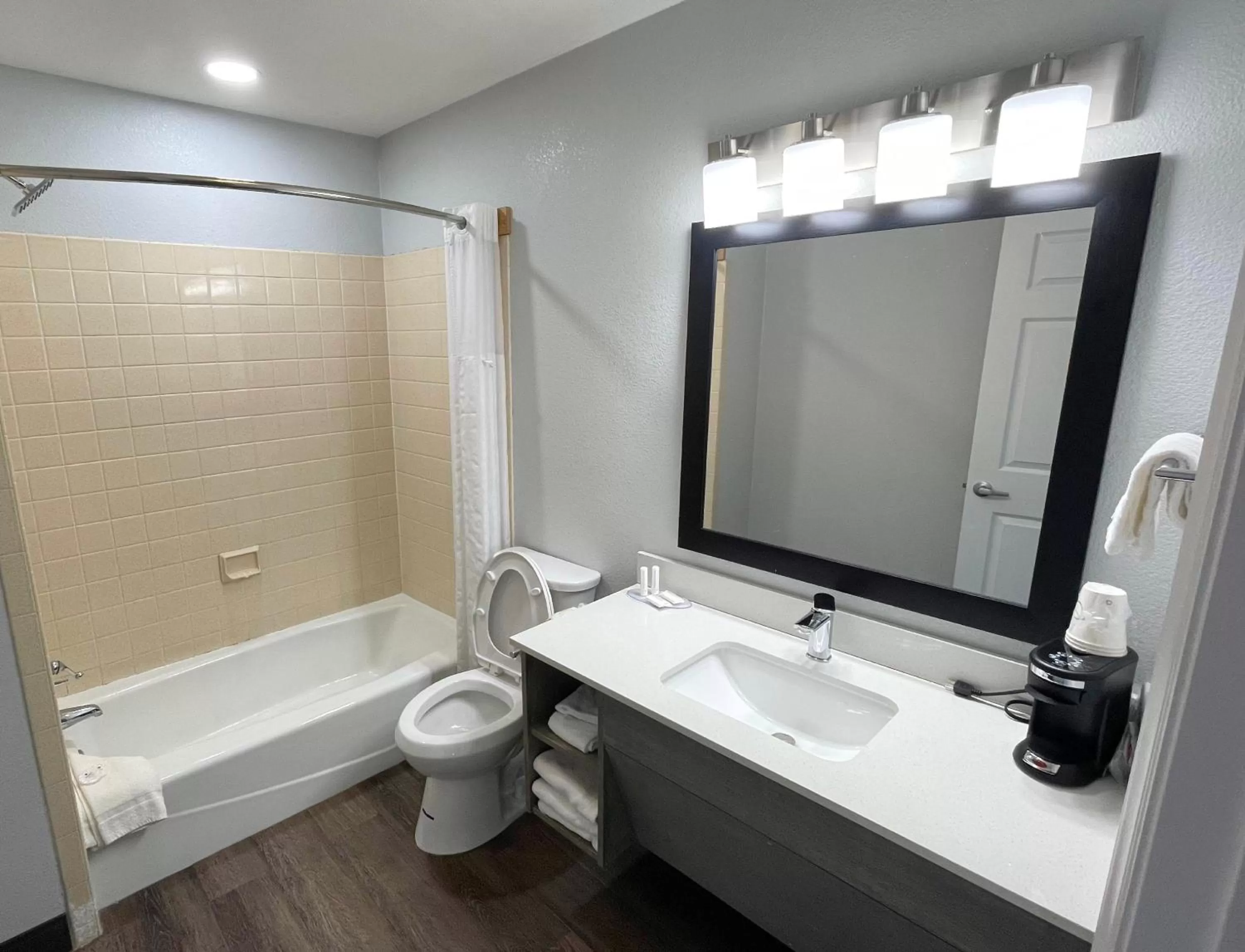 Bathroom in Travelodge by Wyndham Pigeon Forge Dollywood Lane