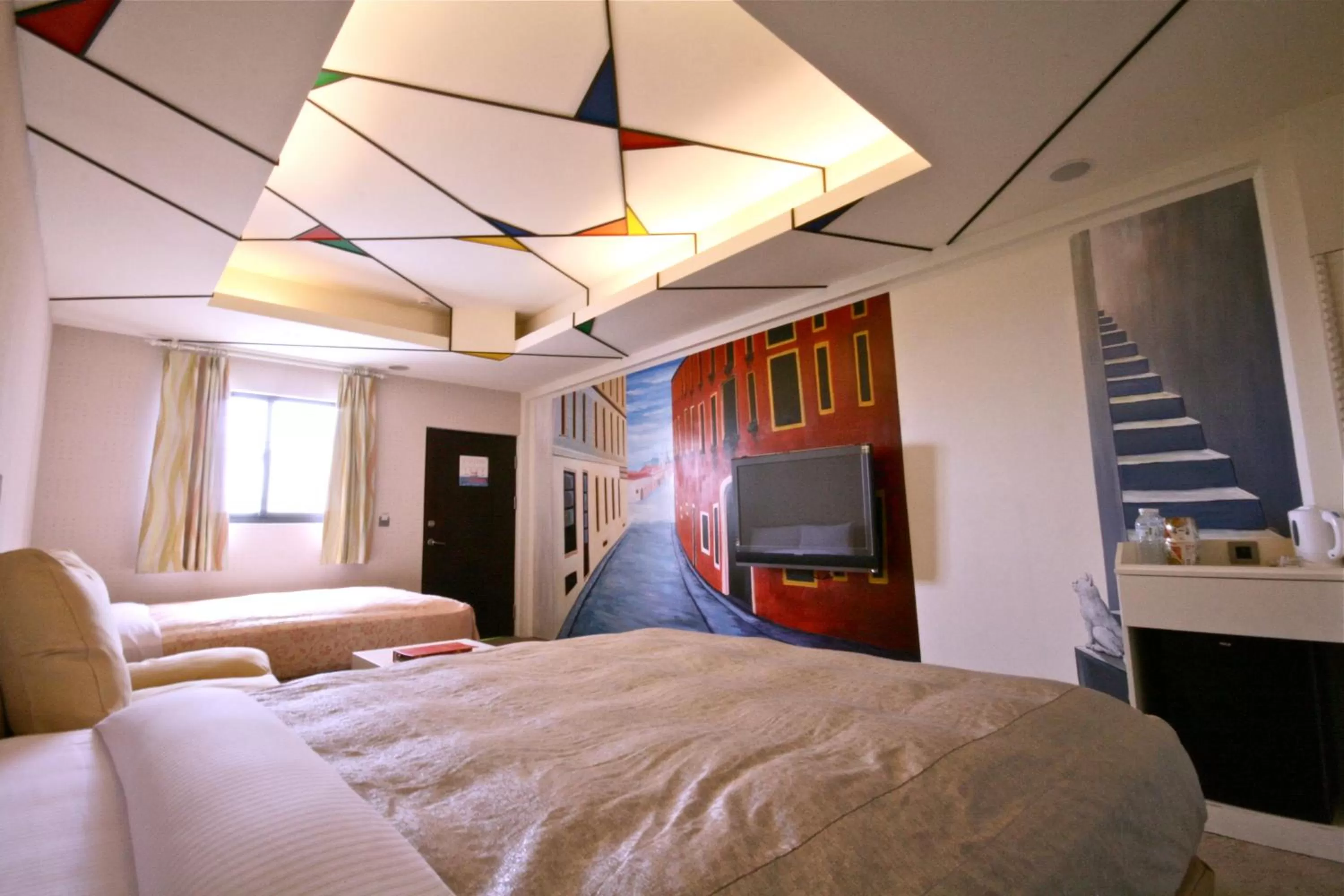 Bed in Fair Tale Motel - Sea