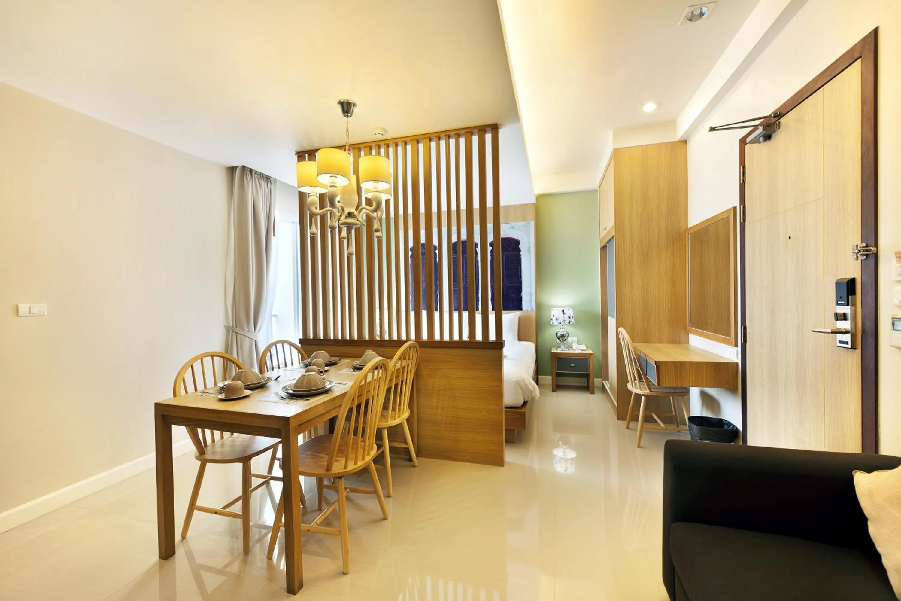 Dining area in Ratana Hotel Rassada, PHUKET TOWN- SHA Extra Plus