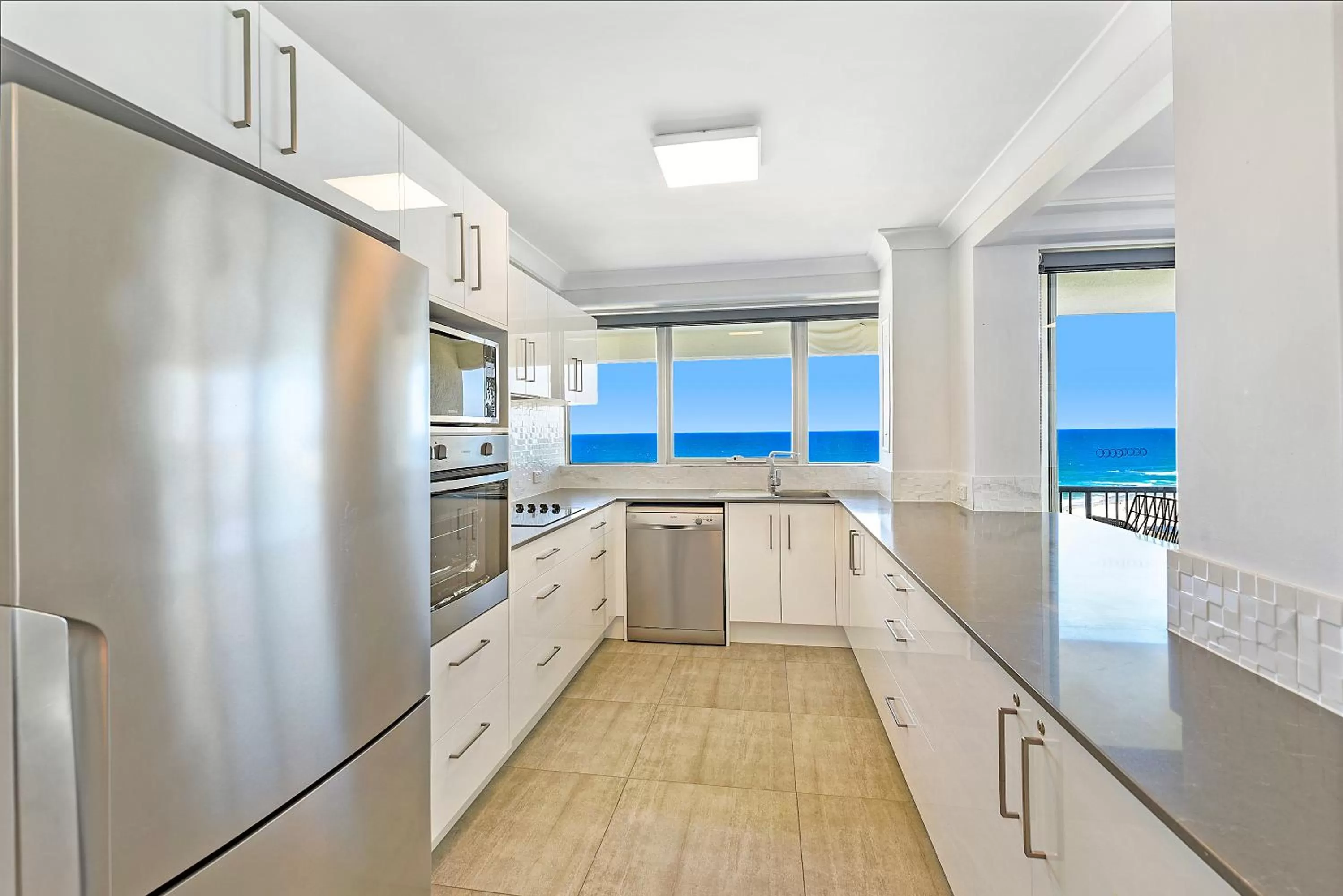 Coffee/tea facilities in Talisman Apartments