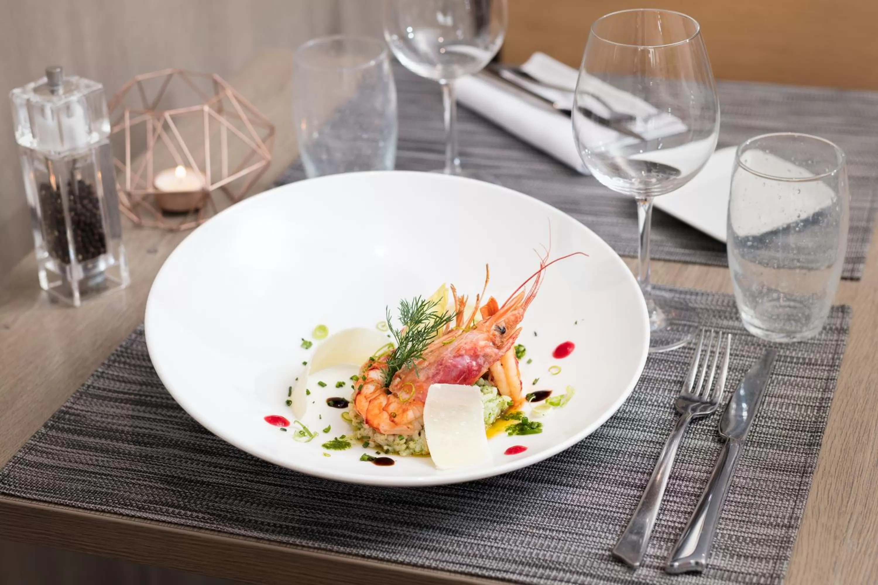 Restaurant/places to eat in Mercure Strasbourg Aéroport