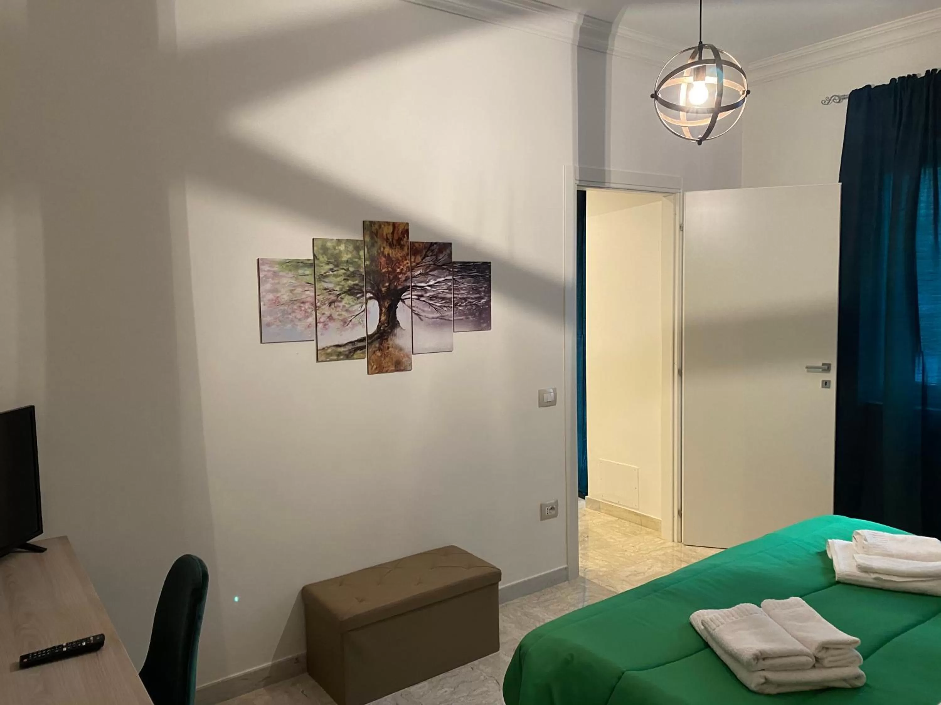 Bedroom, Bed in Suite in Città residence