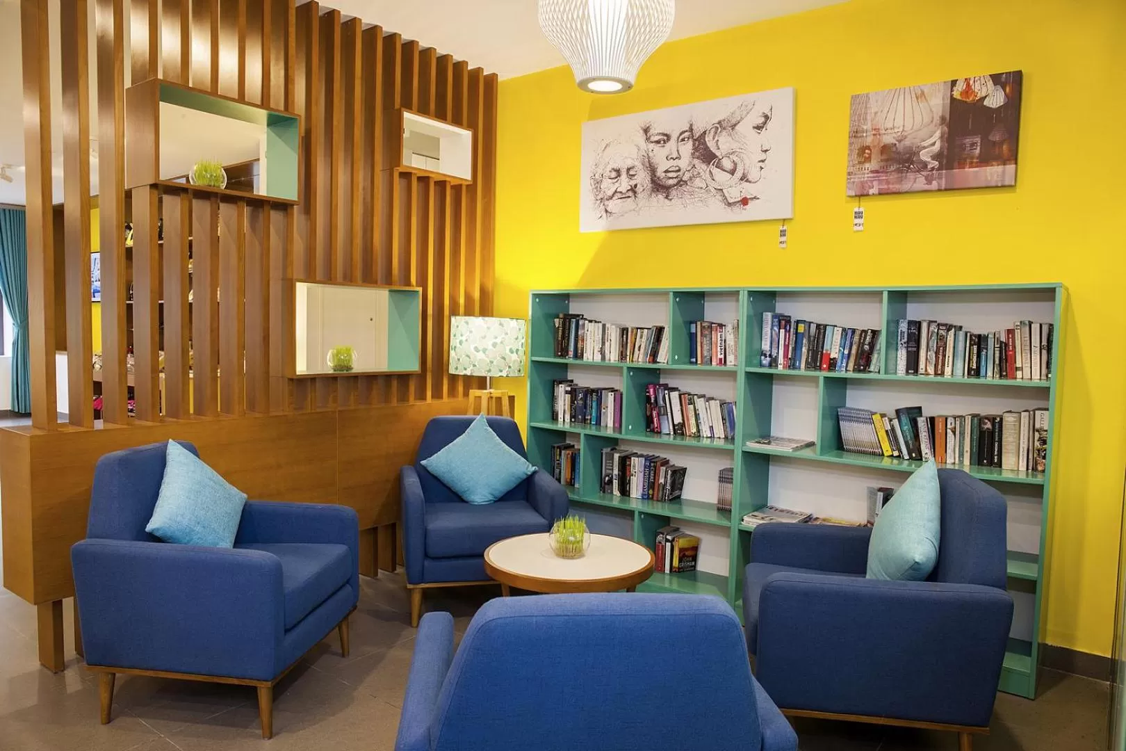 Library in ÊMM Hotel Hoi An