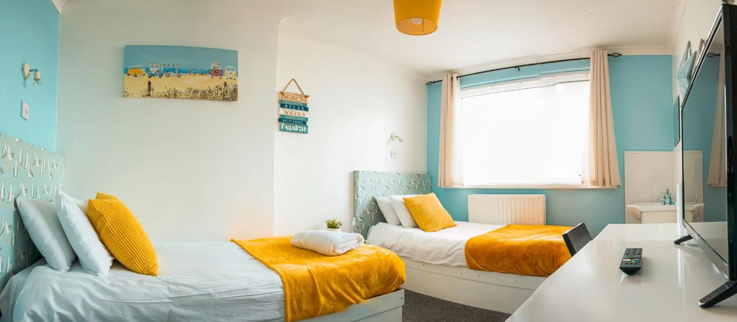 Photo of the whole room, Bed in The Chedburgh