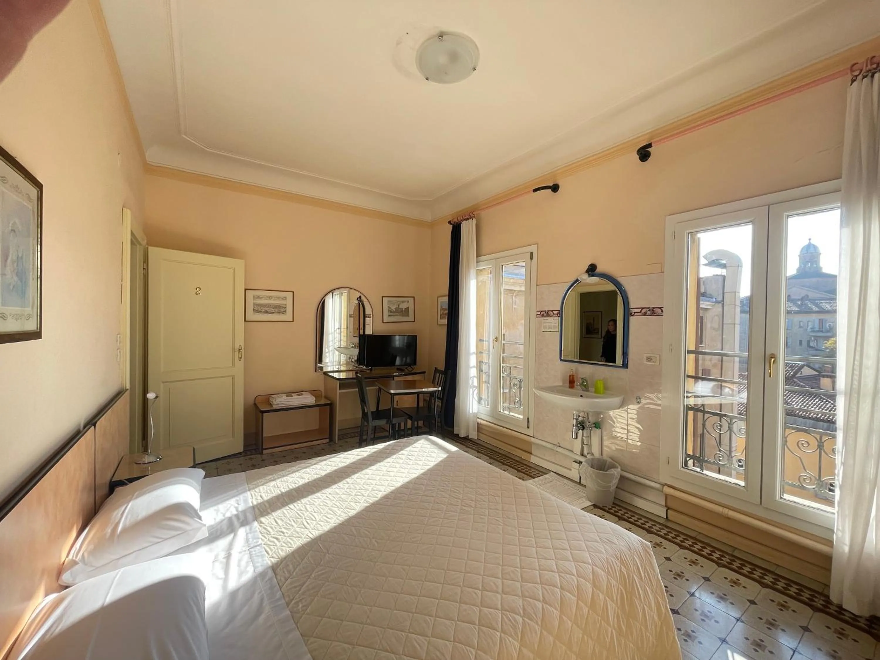 Photo of the whole room, Bed in Hotel Panorama Bologna Centro
