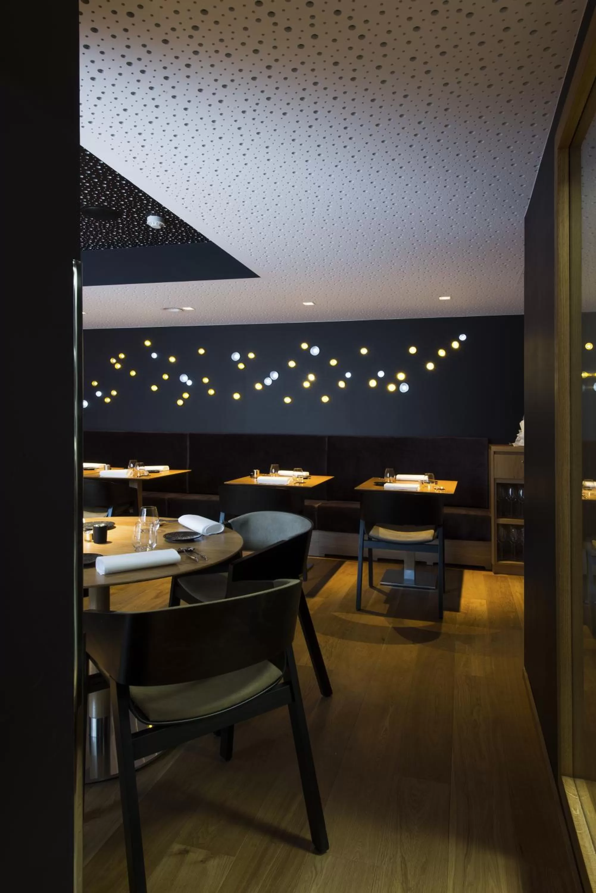 Restaurant/places to eat in Hotel The Royal Snail