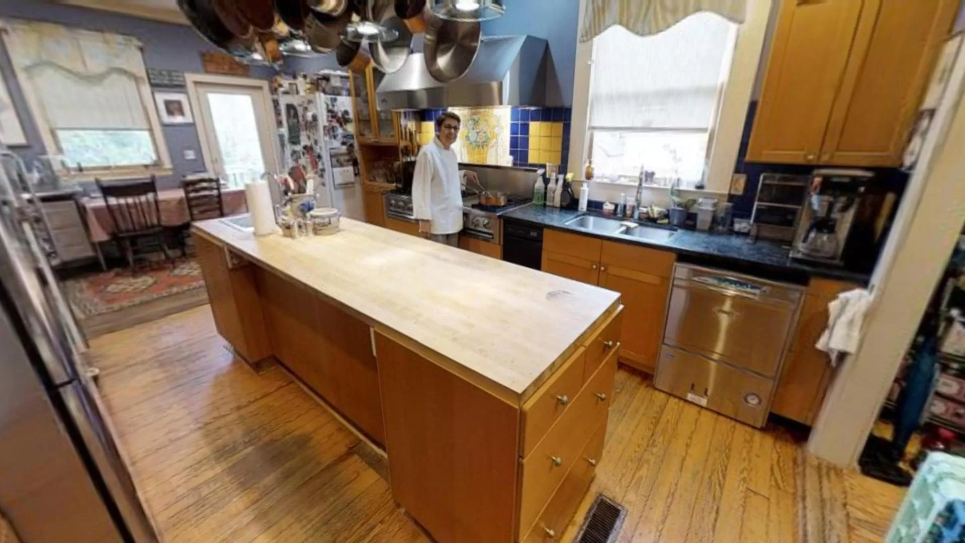 Property building, Kitchen/Kitchenette in Hanna House Bed & Breakfast