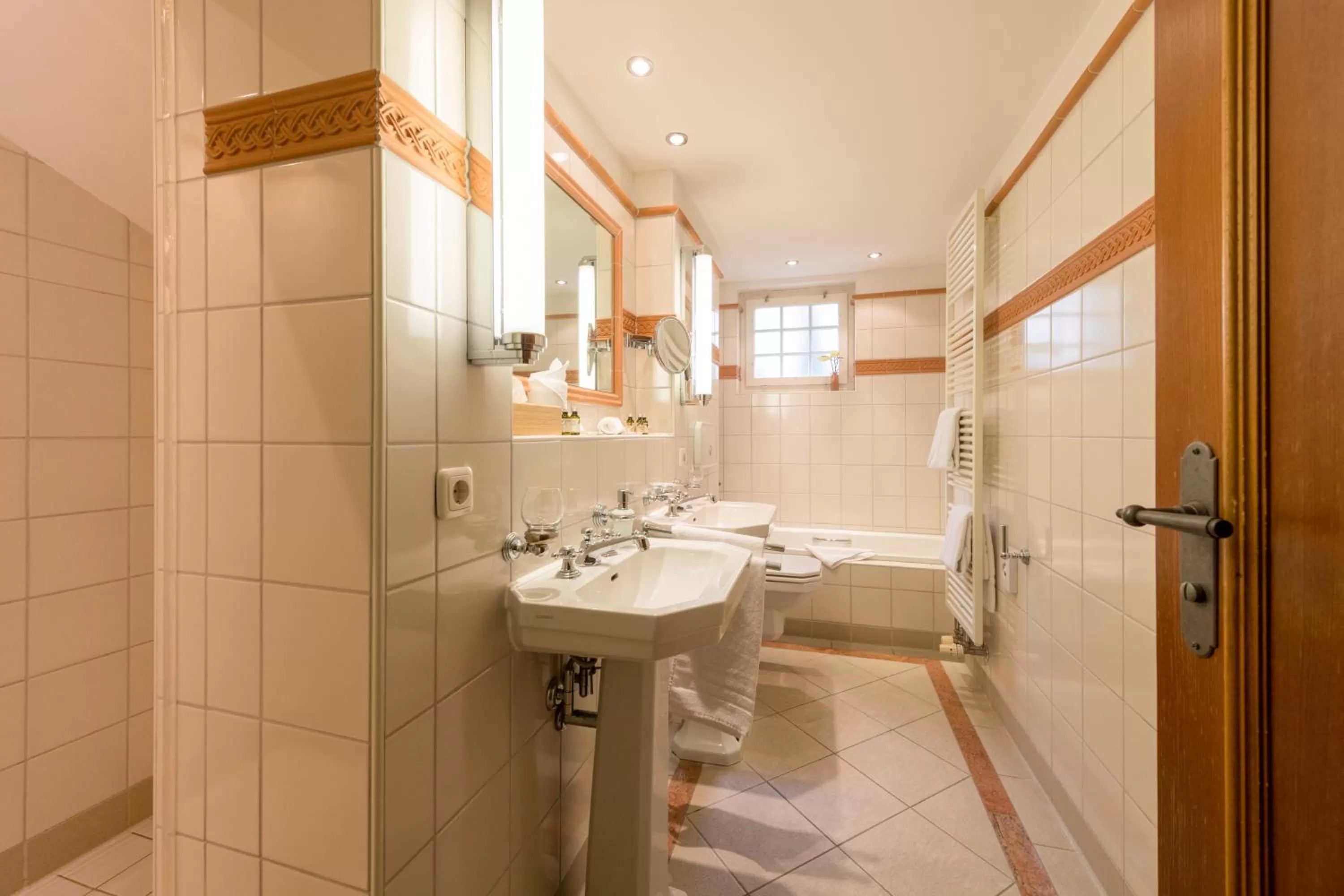 Bathroom in Hotel & Restaurant Alte Rheinmühle