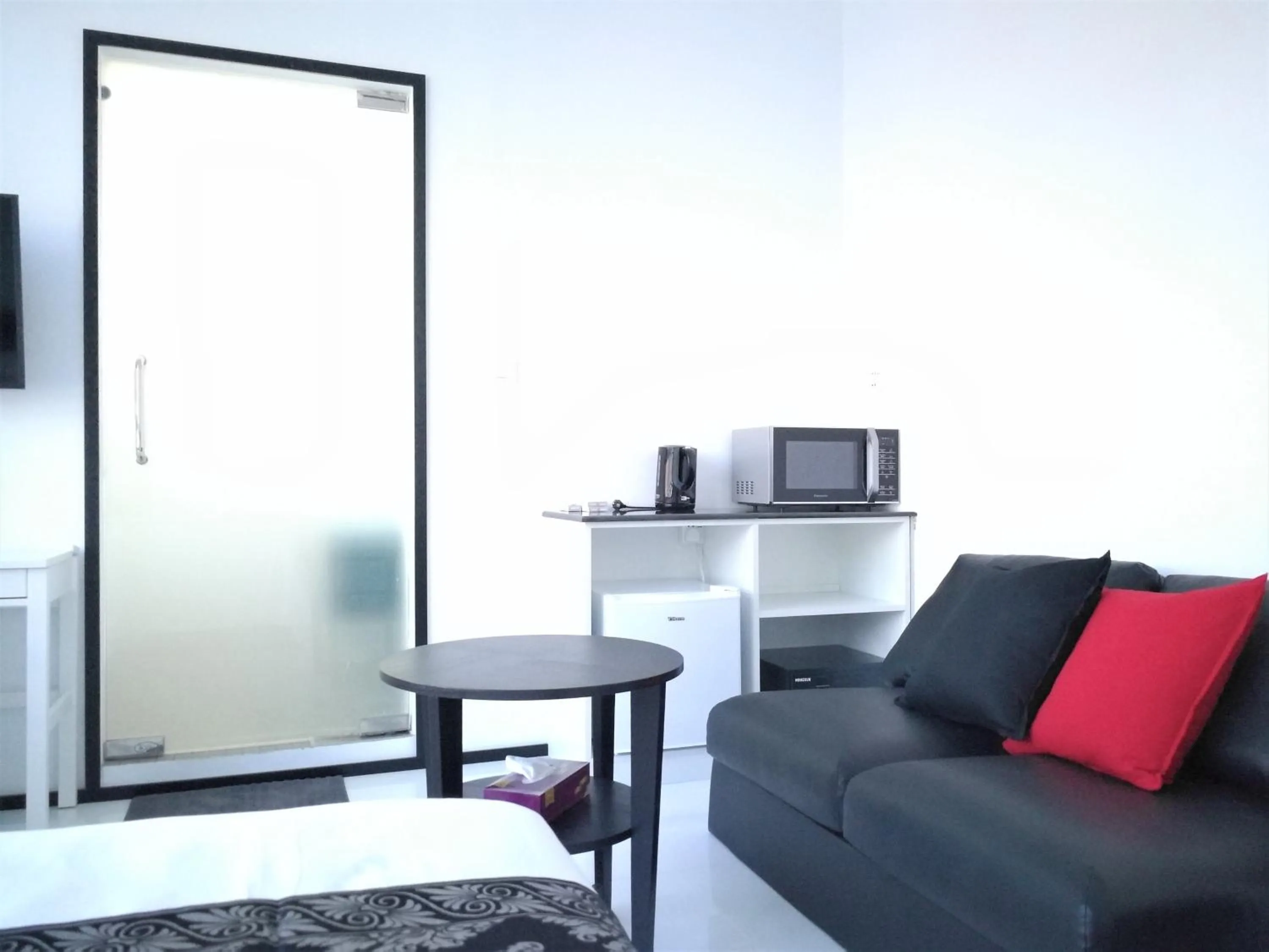 Living room in YAMA HOTEL & ROOFTOP BAR