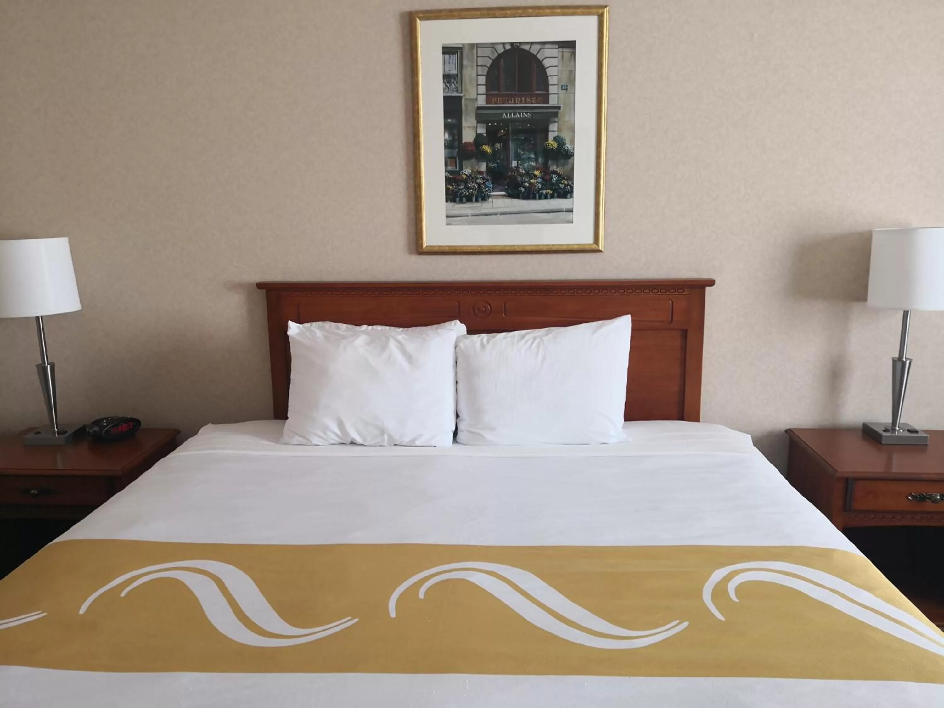 bunk bed, Bed in Quality Inn & Suites