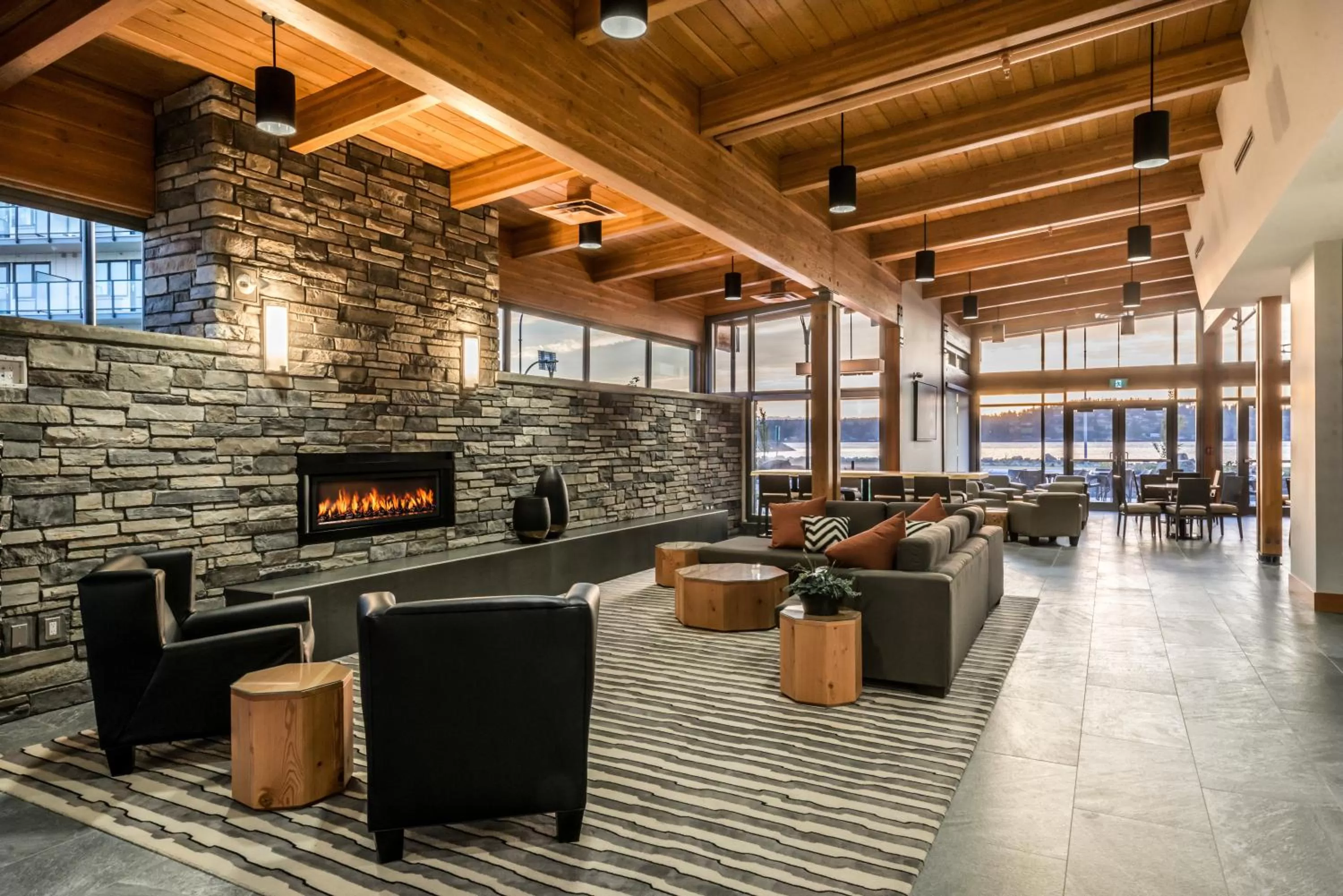 Communal lounge/ TV room in Comfort Inn & Suites