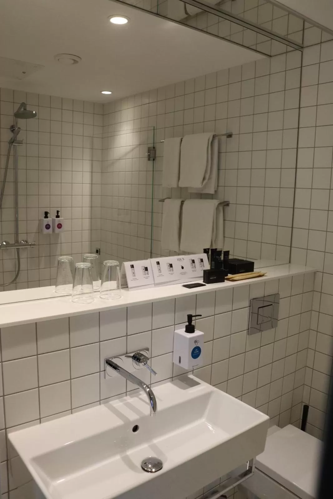 Photo of the whole room in Quality Hotel Globe