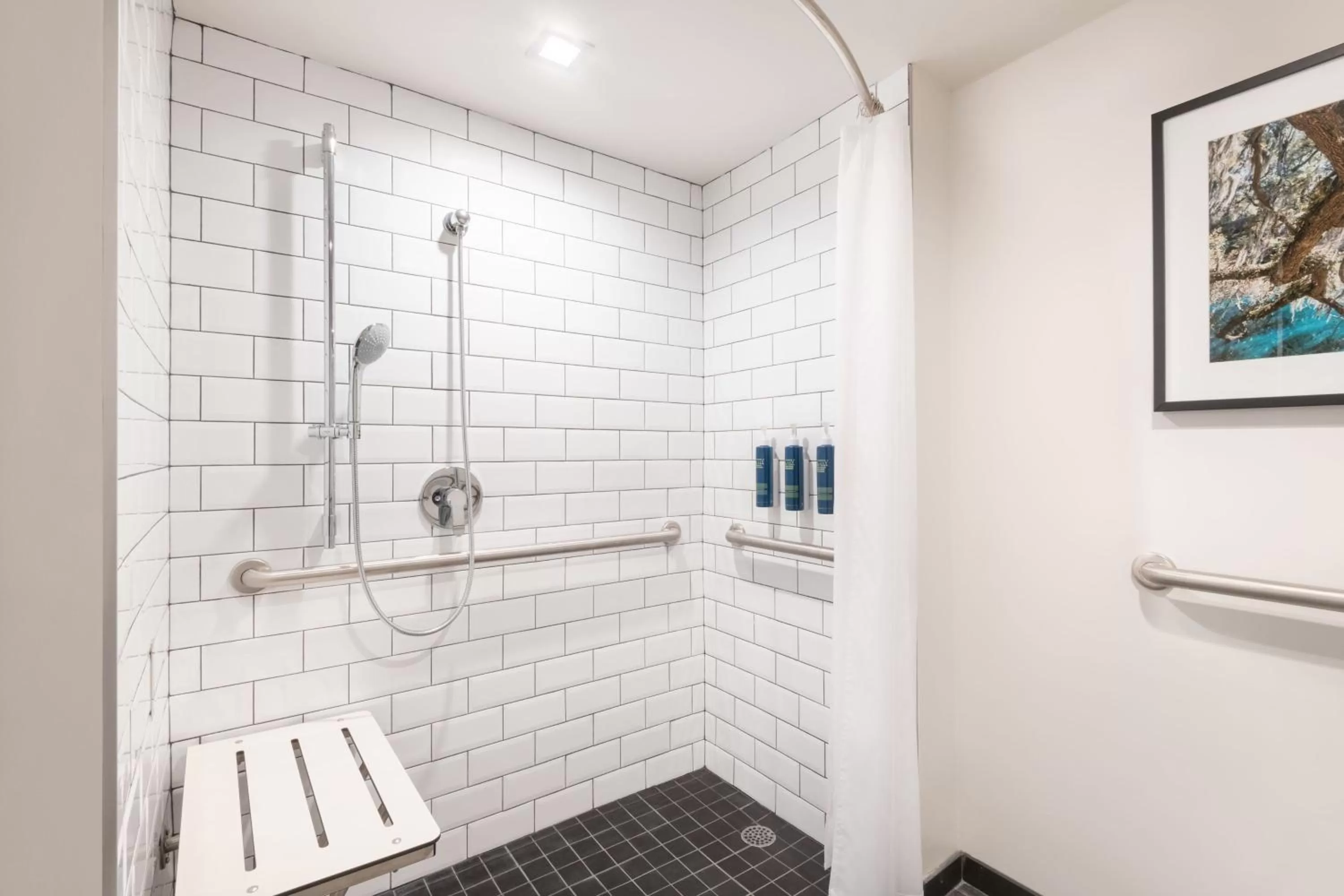 Bathroom in Four Points by Sheraton Spartanburg